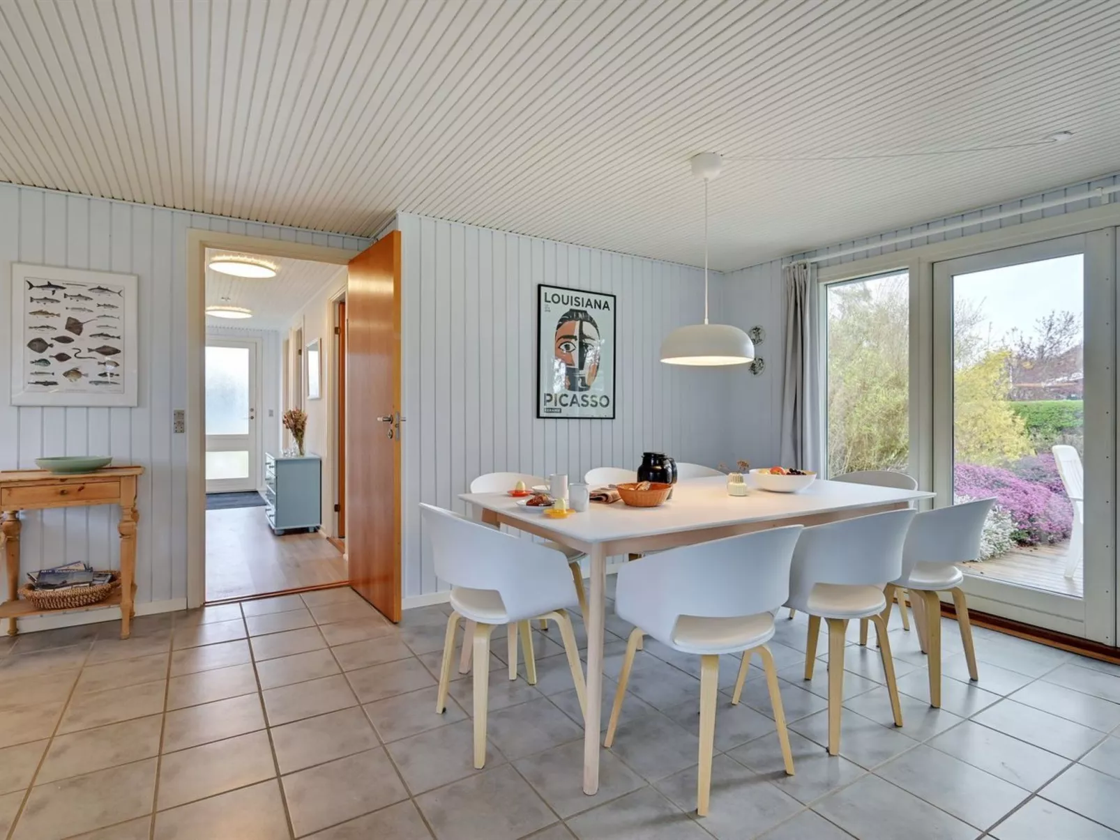 "Alrich" - 500m from the sea-Inside