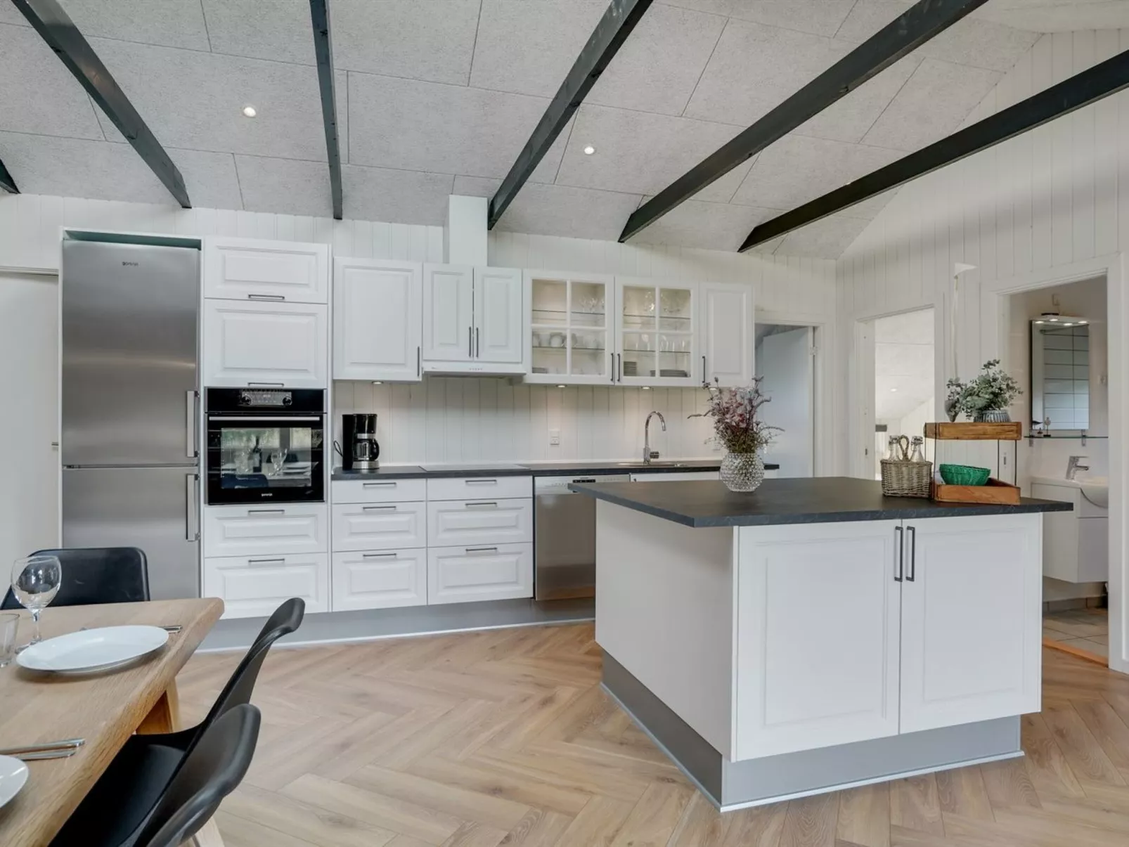 "Ellenora" - 1km from the sea-Inside