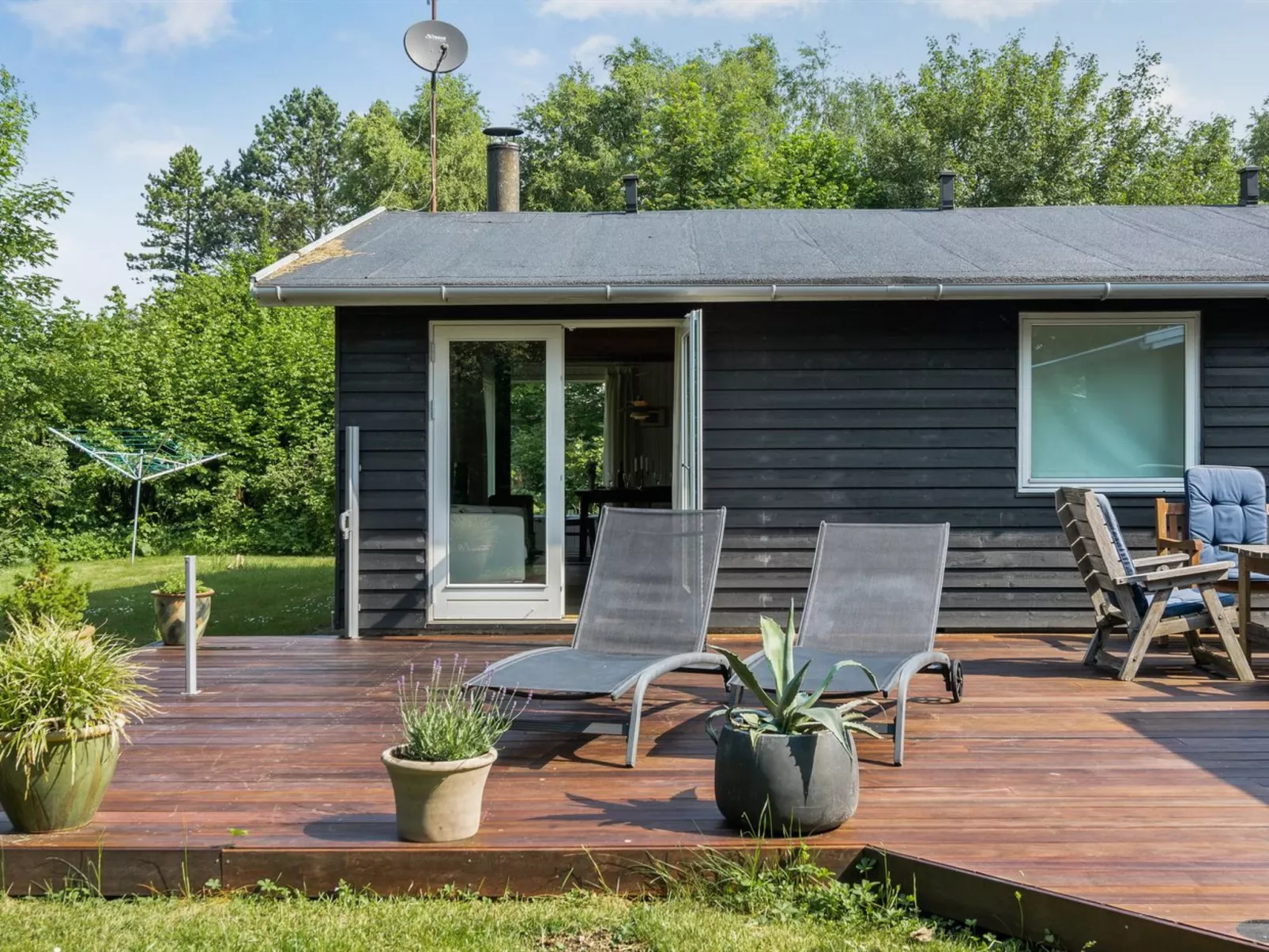 "Lucie" - 1.5km from the sea-Outside