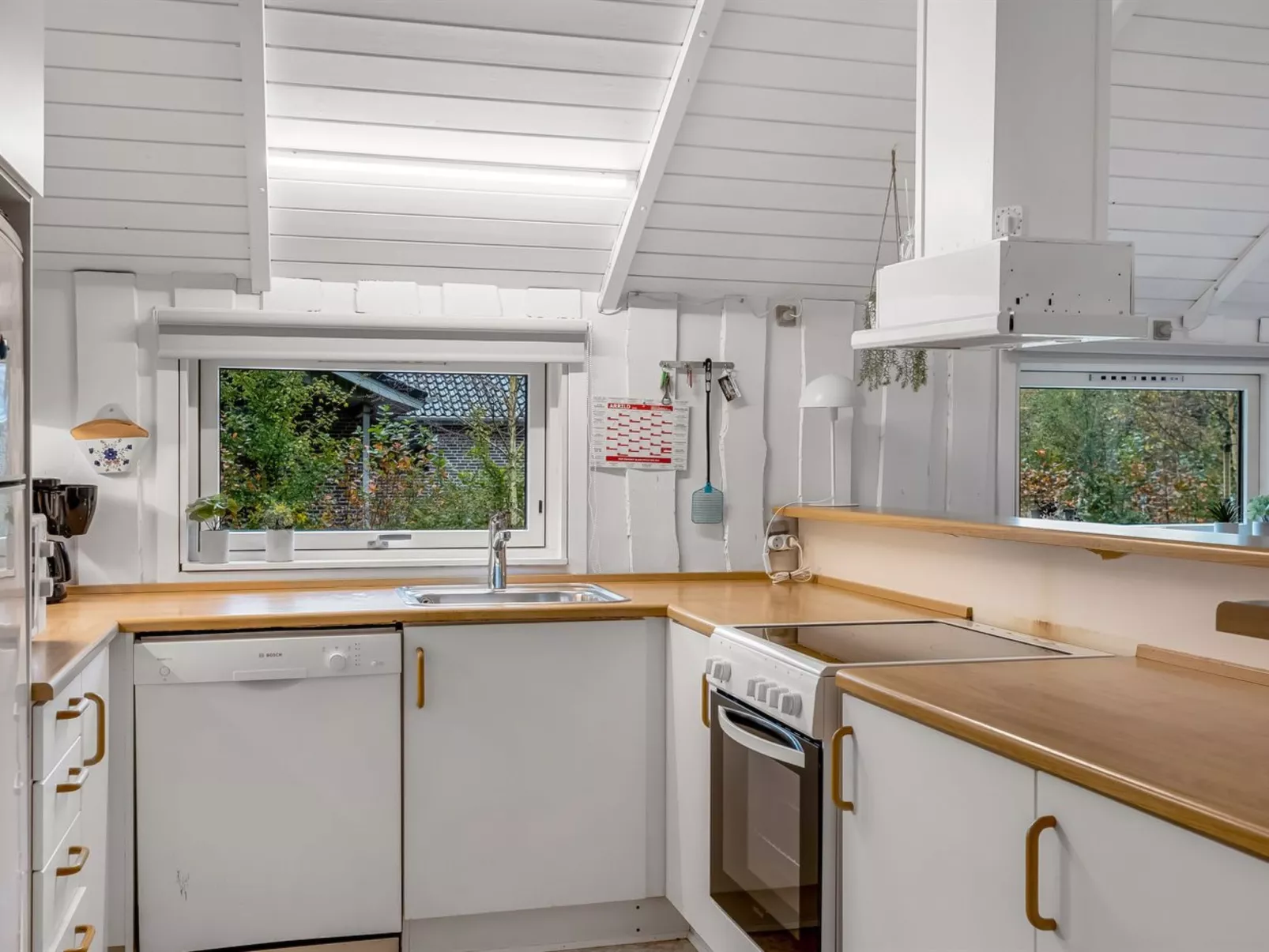 "Melisa" - 28km from the sea-Inside