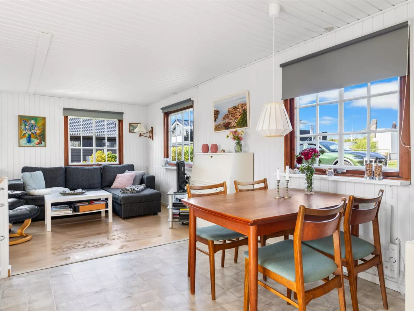 "Neea" - 40m from the sea-Drinnen