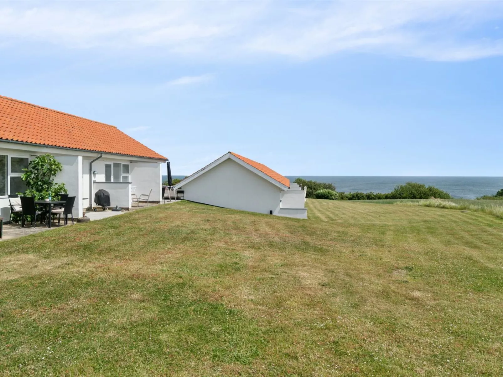 "Gunhilde" - 400m from the sea - Outside
