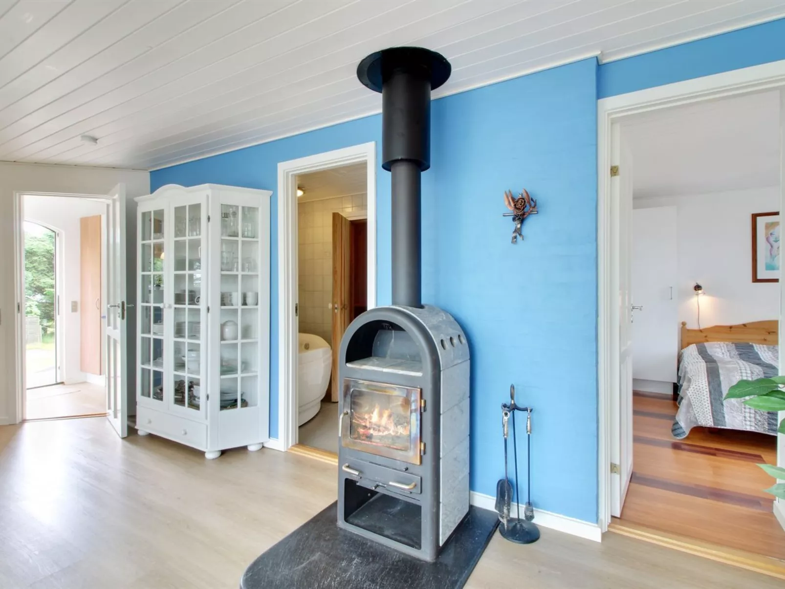 "Flora" - 150m from the sea-Dedans