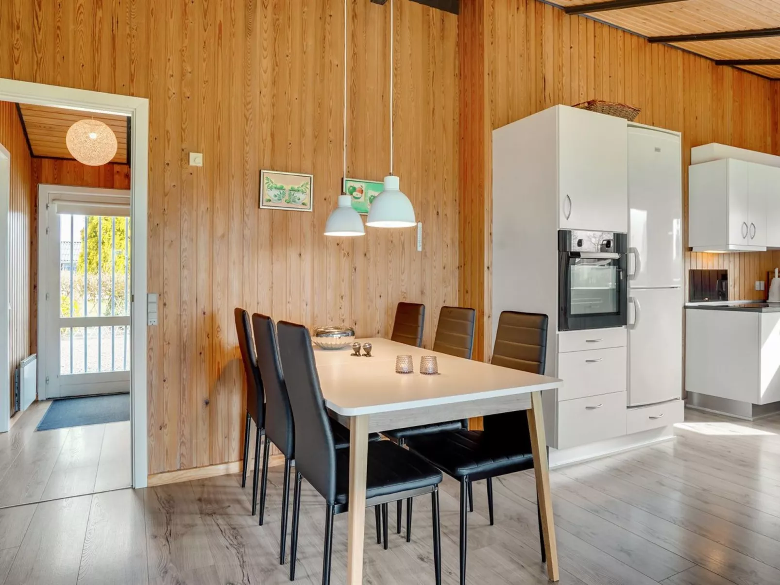 "Denahi" - 400m to the fjord-Dedans