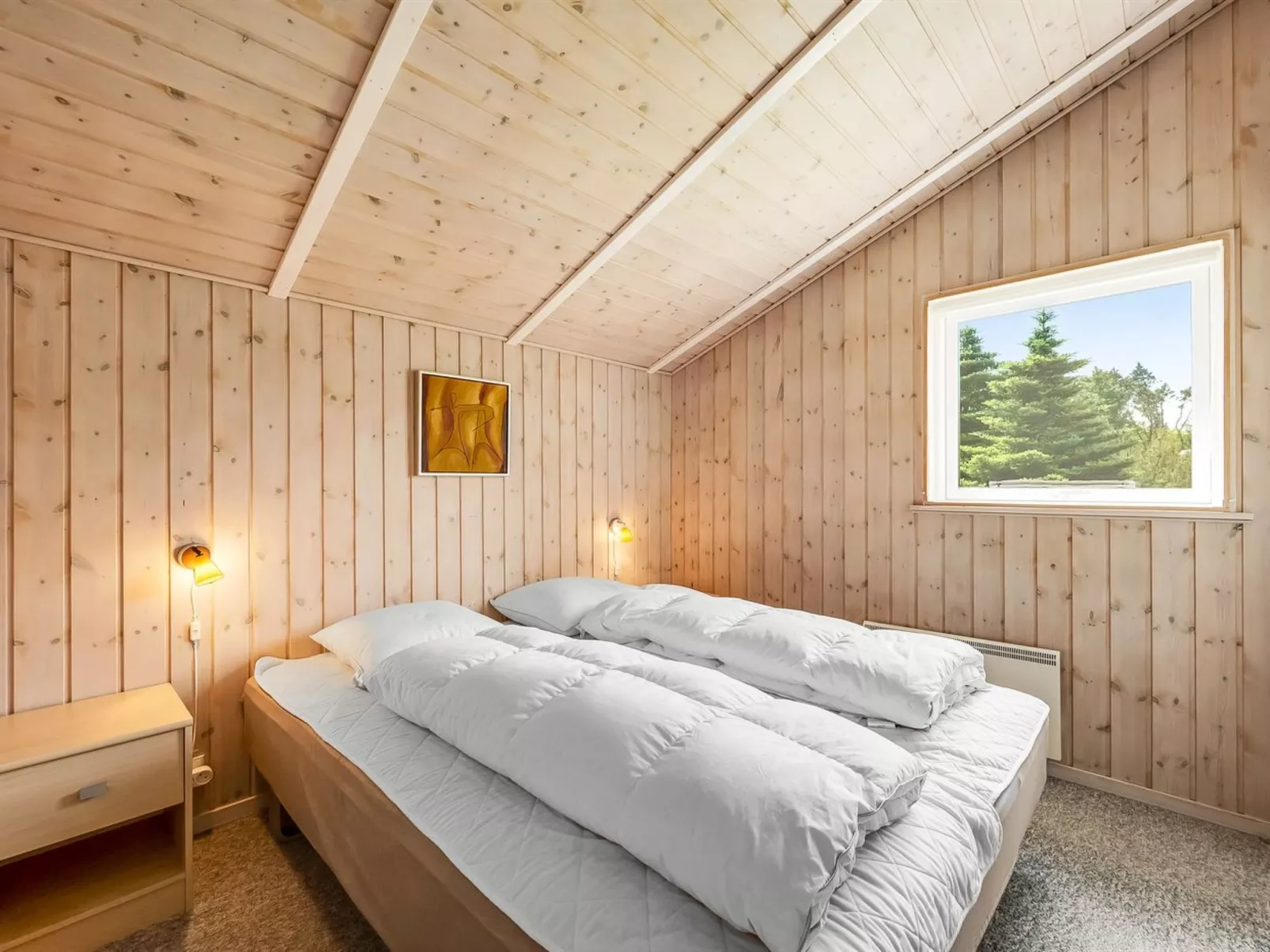 "Karlsefni" - 600m to the fjord-Inside