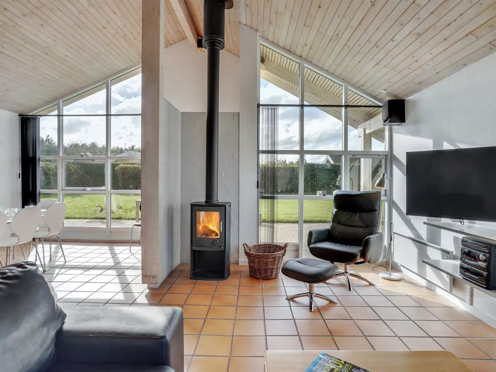 "Wreth" - 300m from the sea-Inside