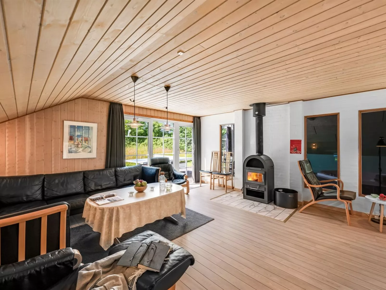 "Gunvald" - 2km to the fjord-Inside