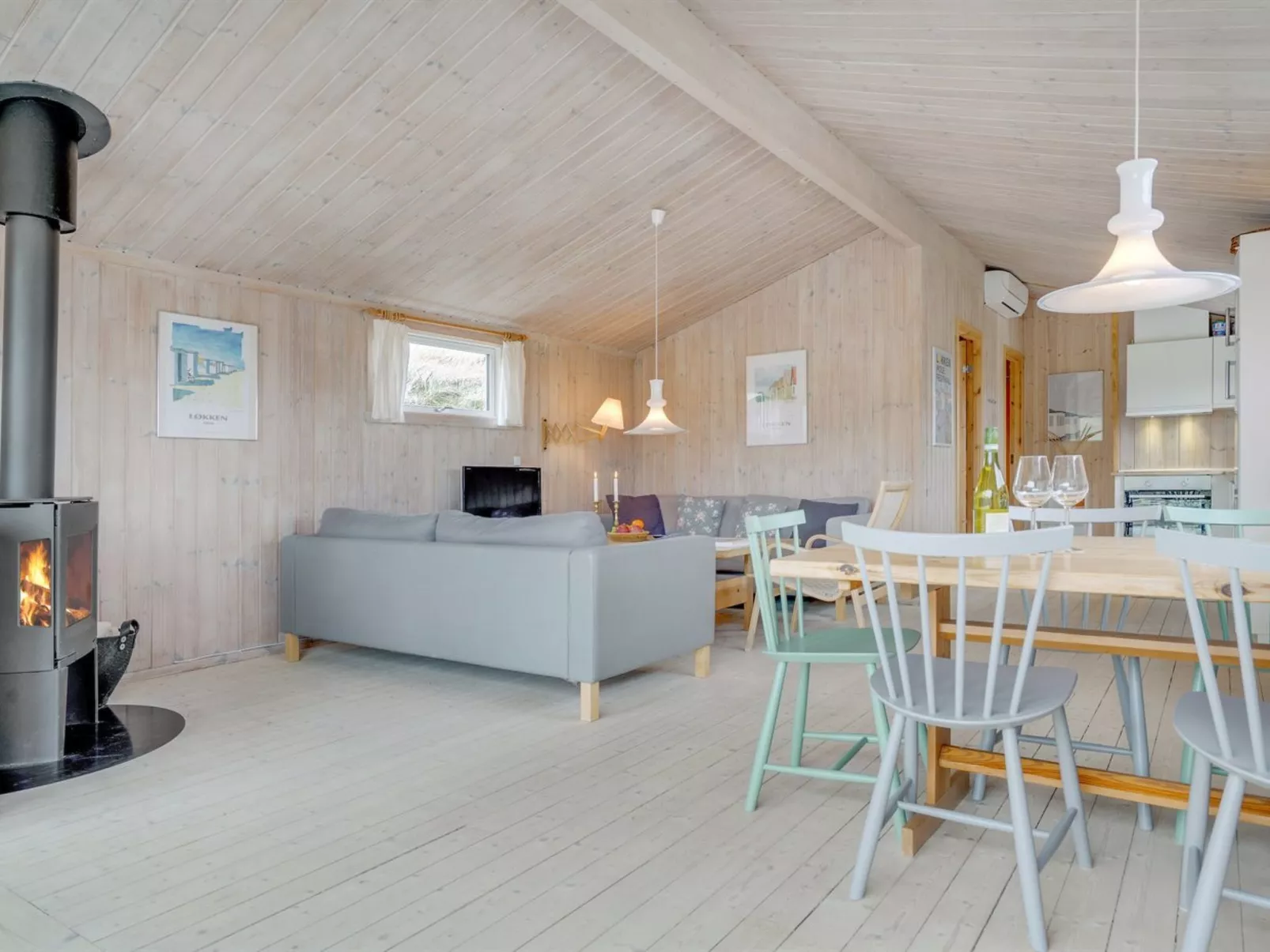 "Mylius" - 100m from the sea-Drinnen