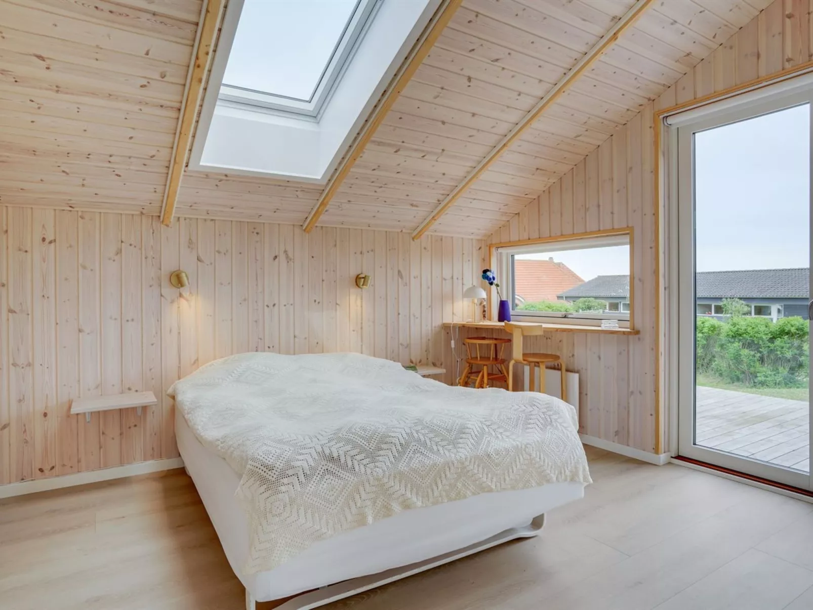 "Ely" - 300m from the sea-Inside