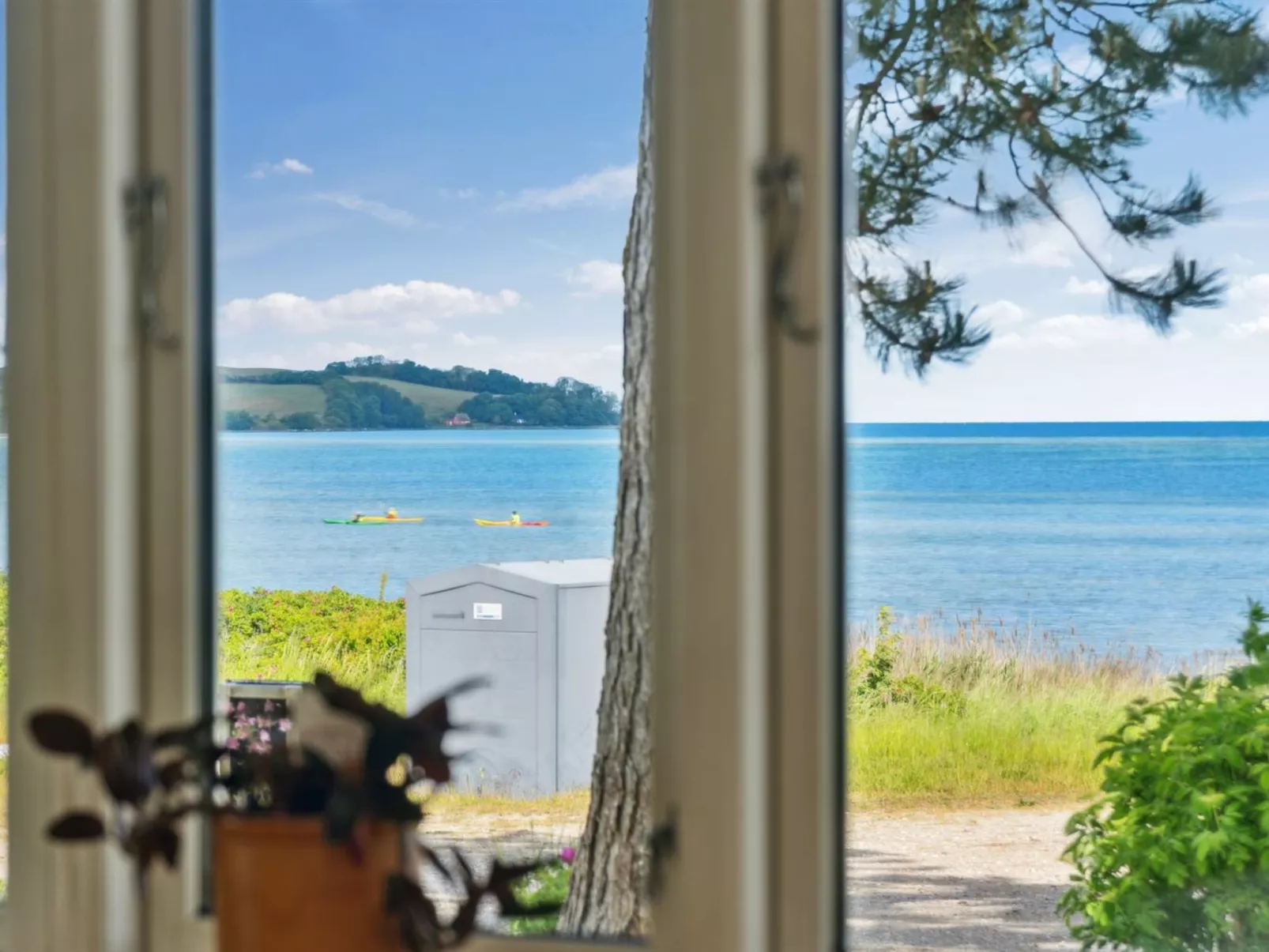 "Varma" - 25m from the sea-Draußen