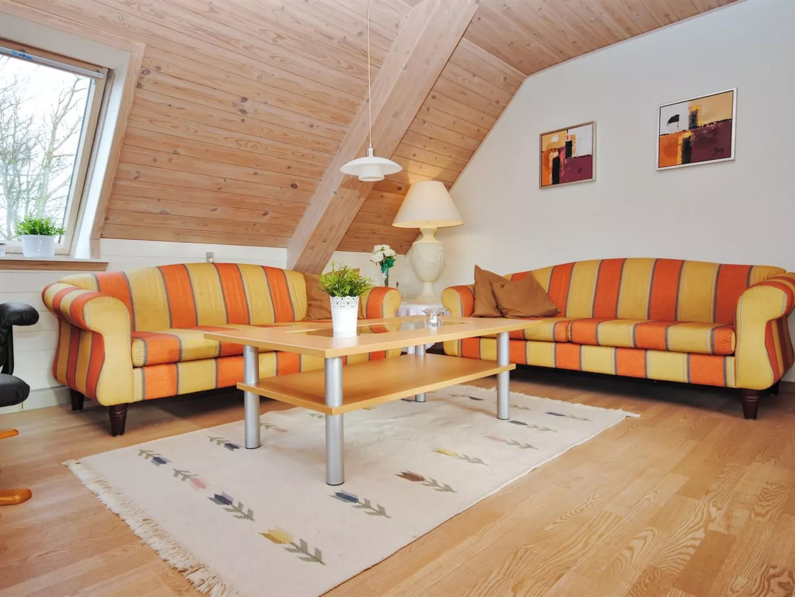 "Millie" - 3km to the fjord-Inside