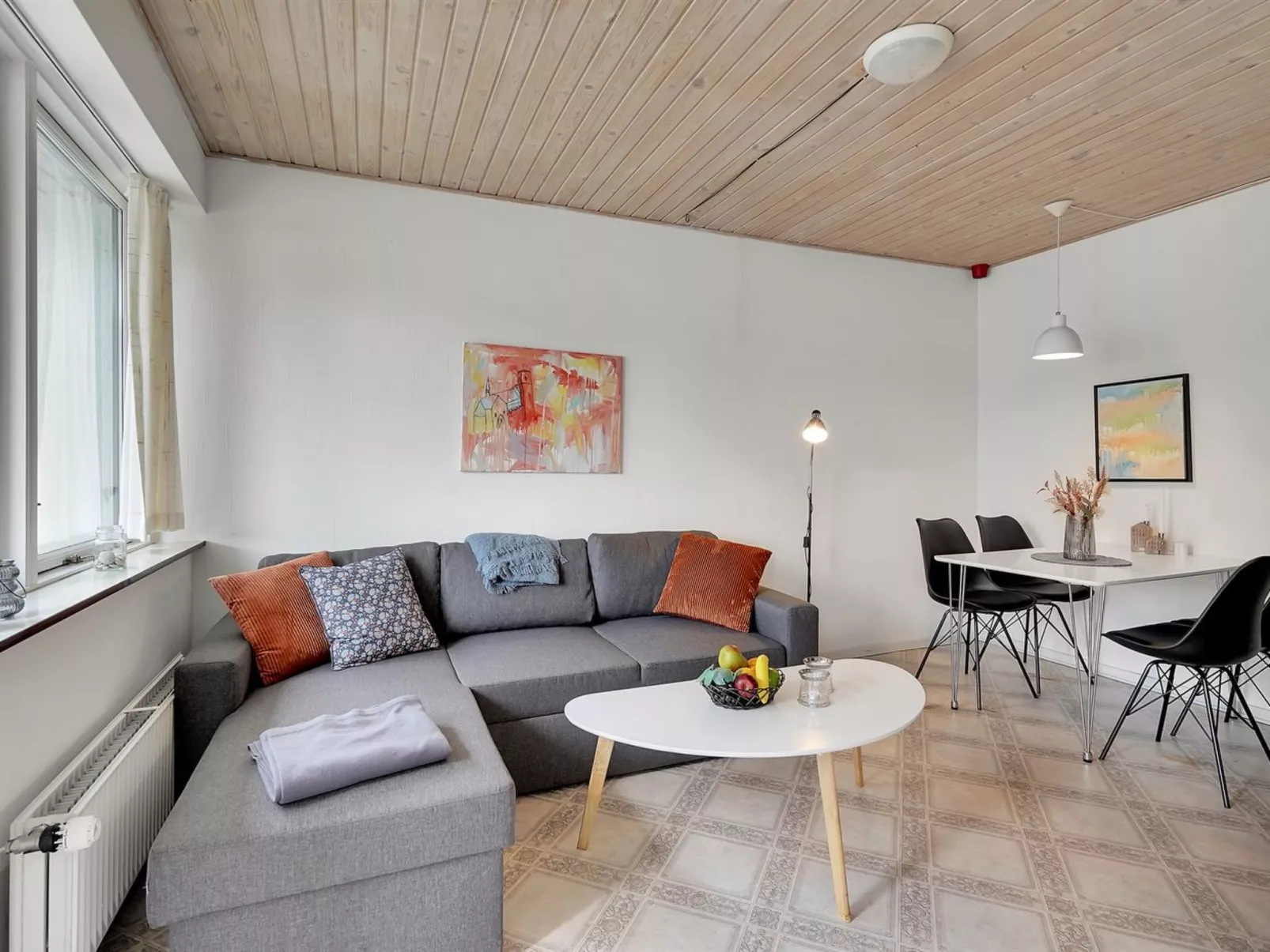 "Iida" - 20km from the sea-Dedans