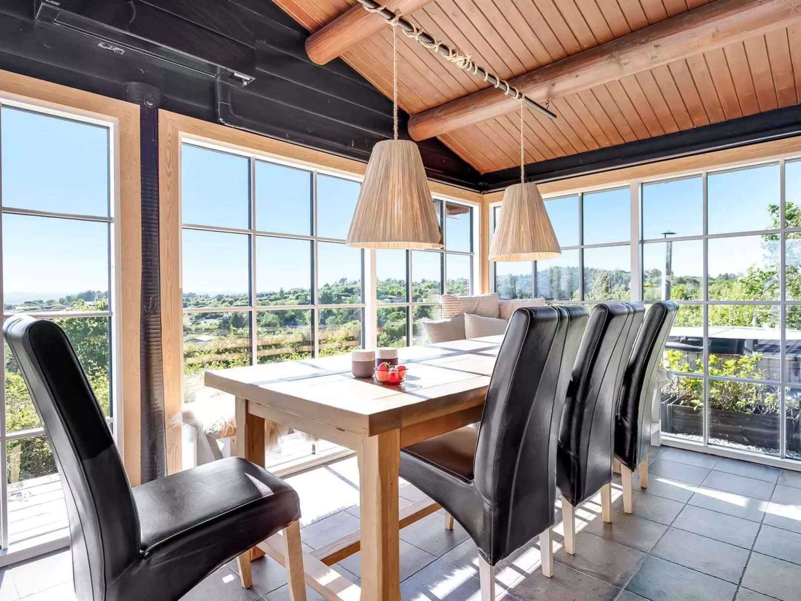 "Harda" - 800m from the sea-Inside