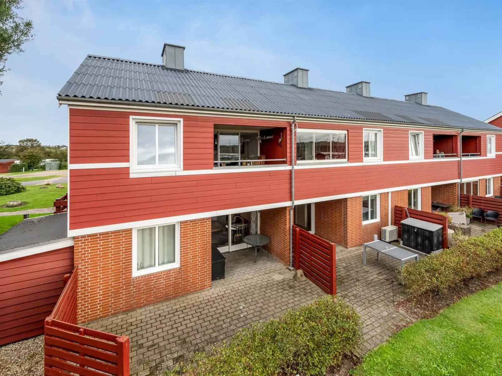 "Alvy" - 100m to the fjord-Outside