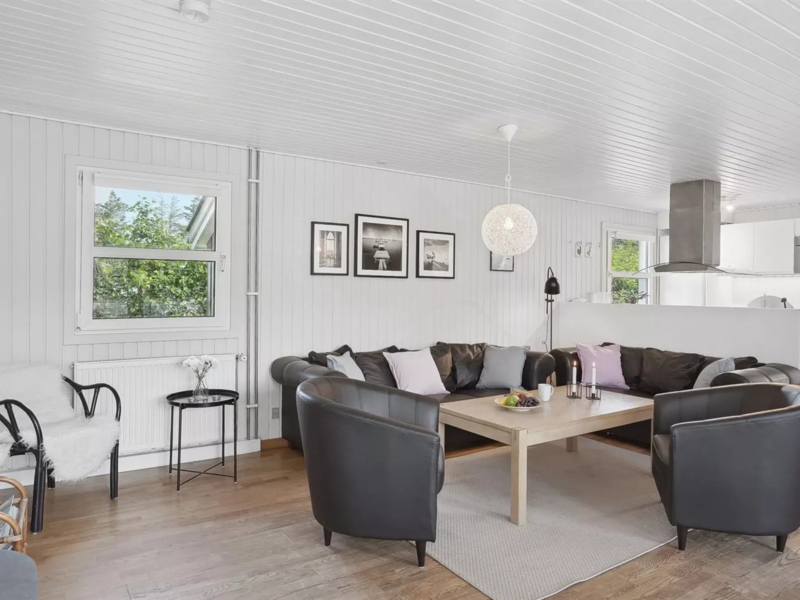 "Ingebore" - 700m from the sea-Dedans