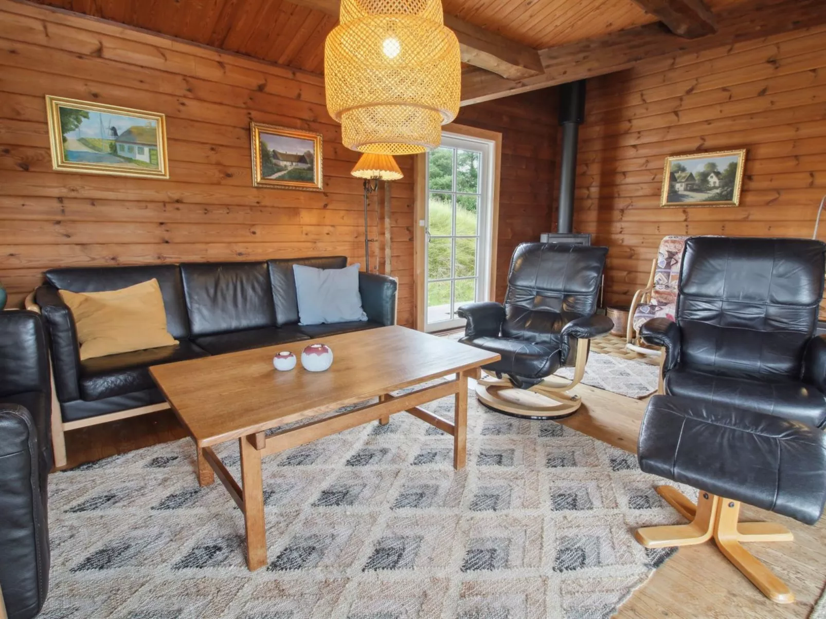 "Venild" - 1.9km from the sea-Inside