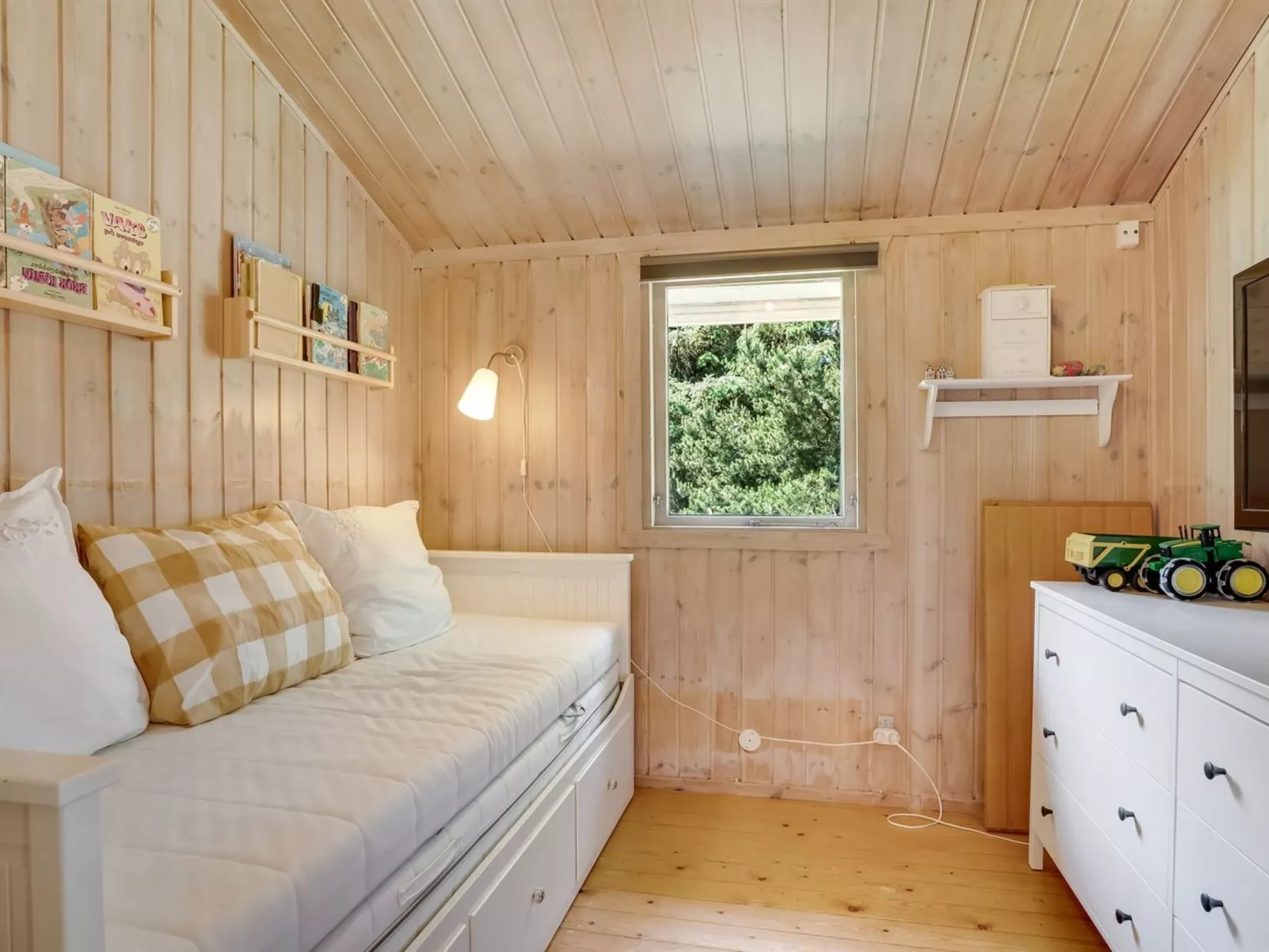 "Thrineke" - 600m from the sea-Outside