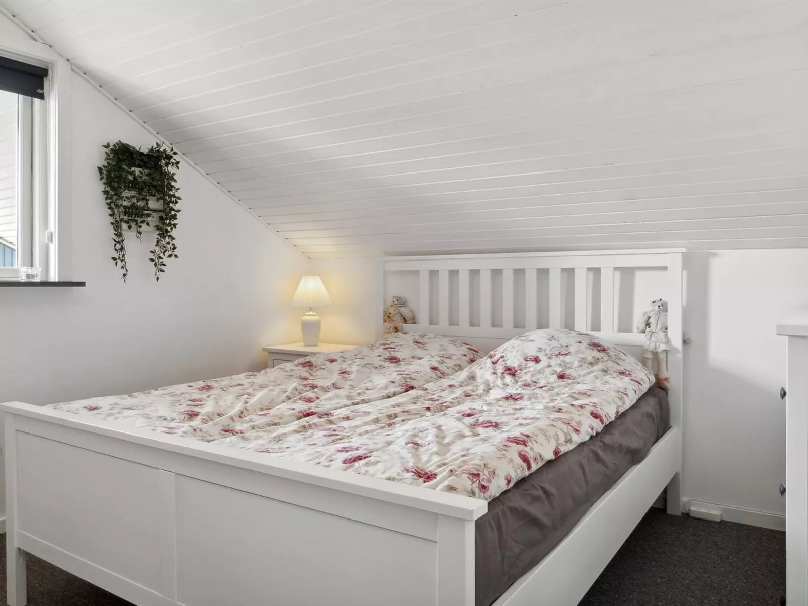 "Reidar" - 600m from the sea-Inside