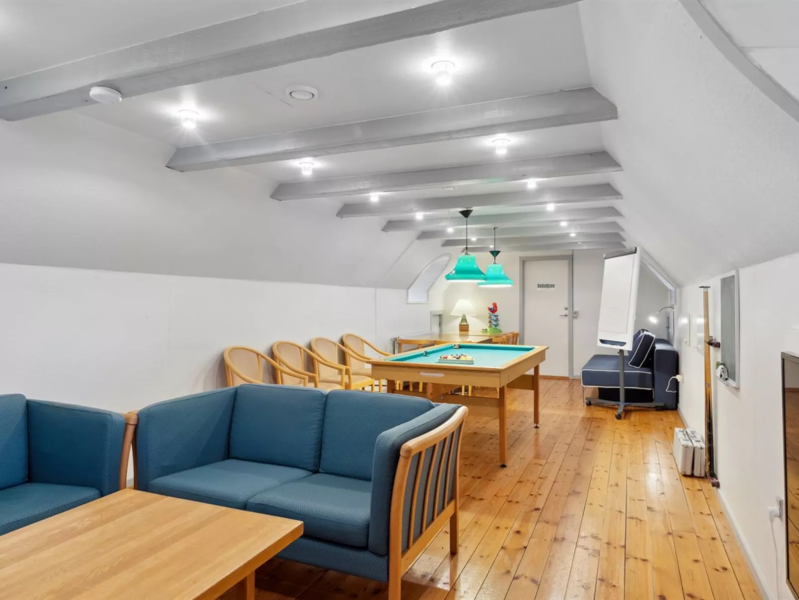 "Annli" - 800m to the fjord-Inside