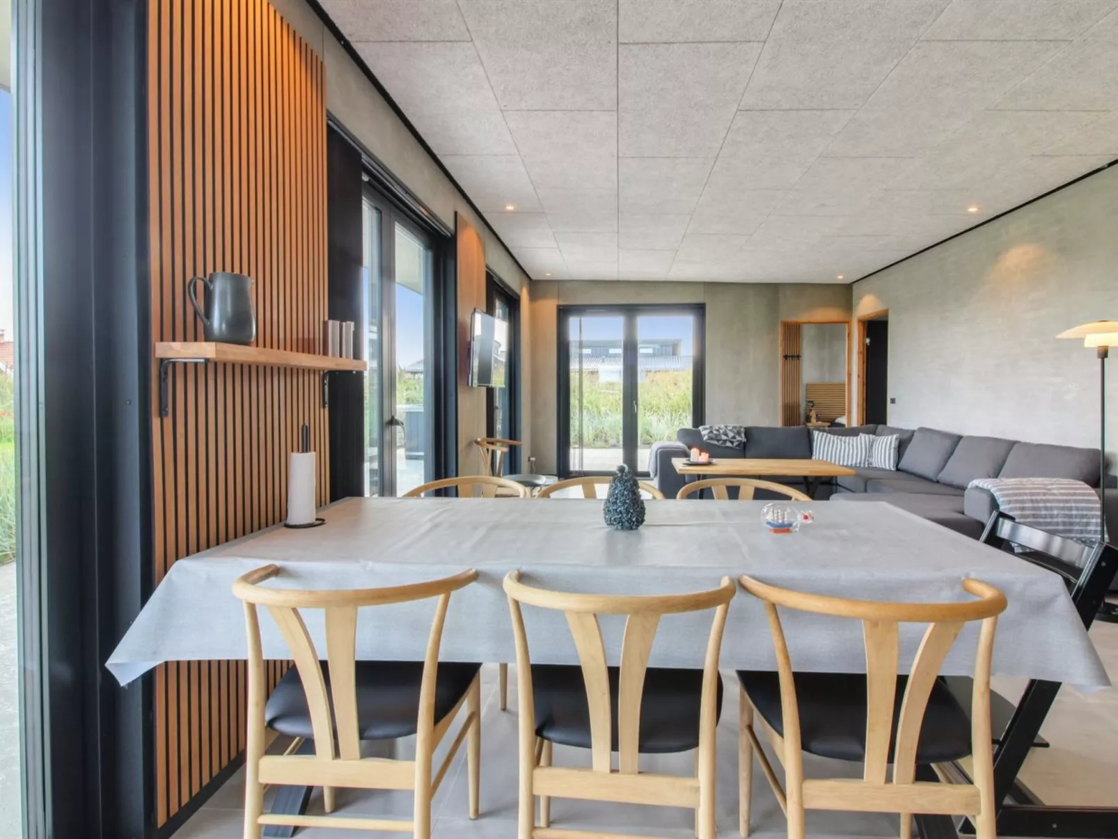 "Lima" - 200m from the sea-Drinnen