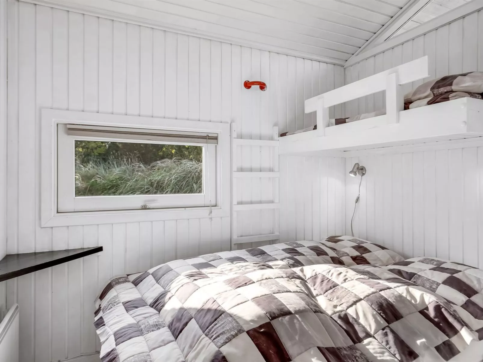 "Amai" - 100m from the sea-Dedans