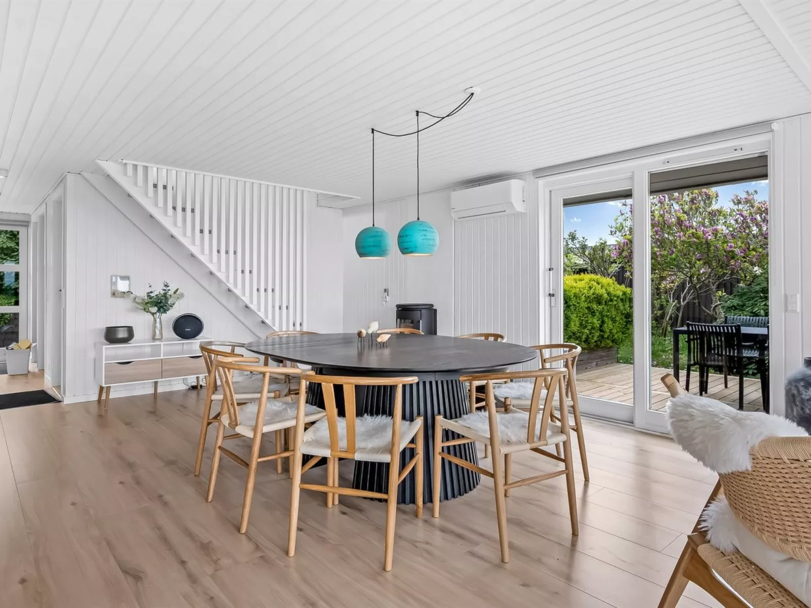 "Asta" - 1km from the sea-Drinnen