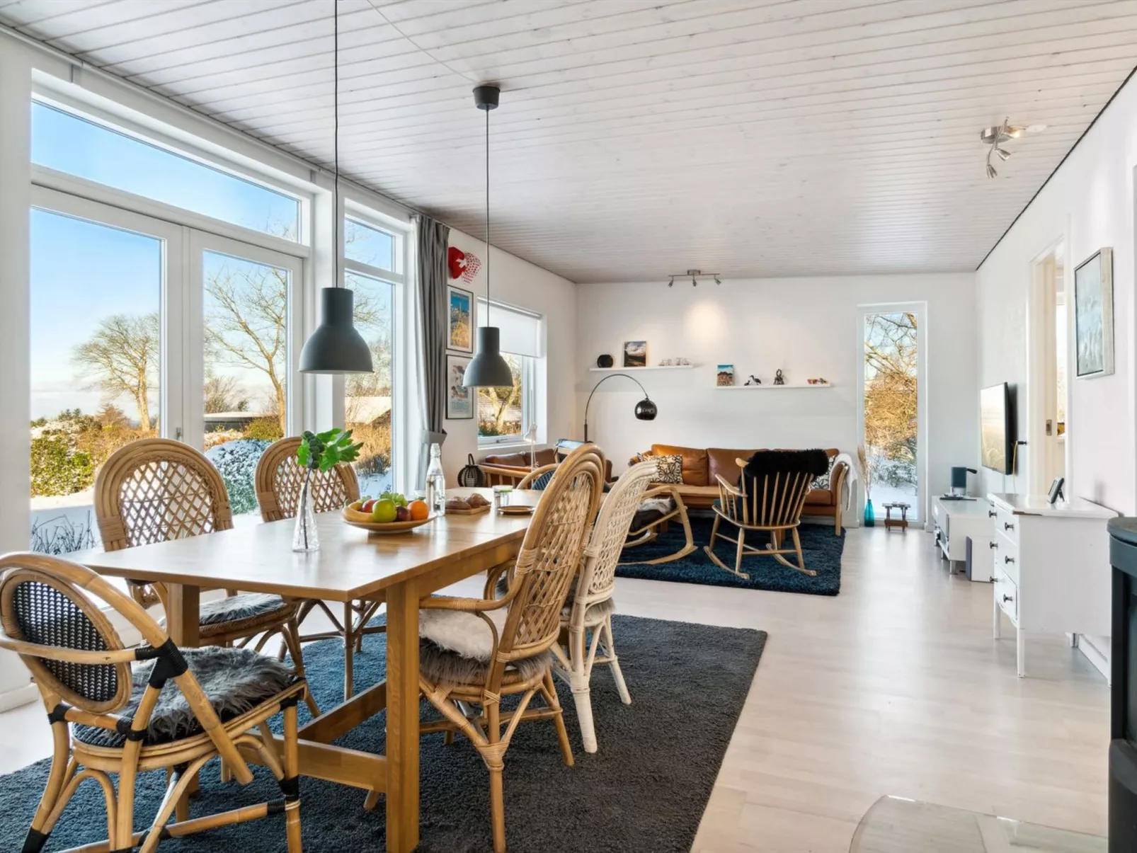 "Els" - 1.8km from the sea-Dedans