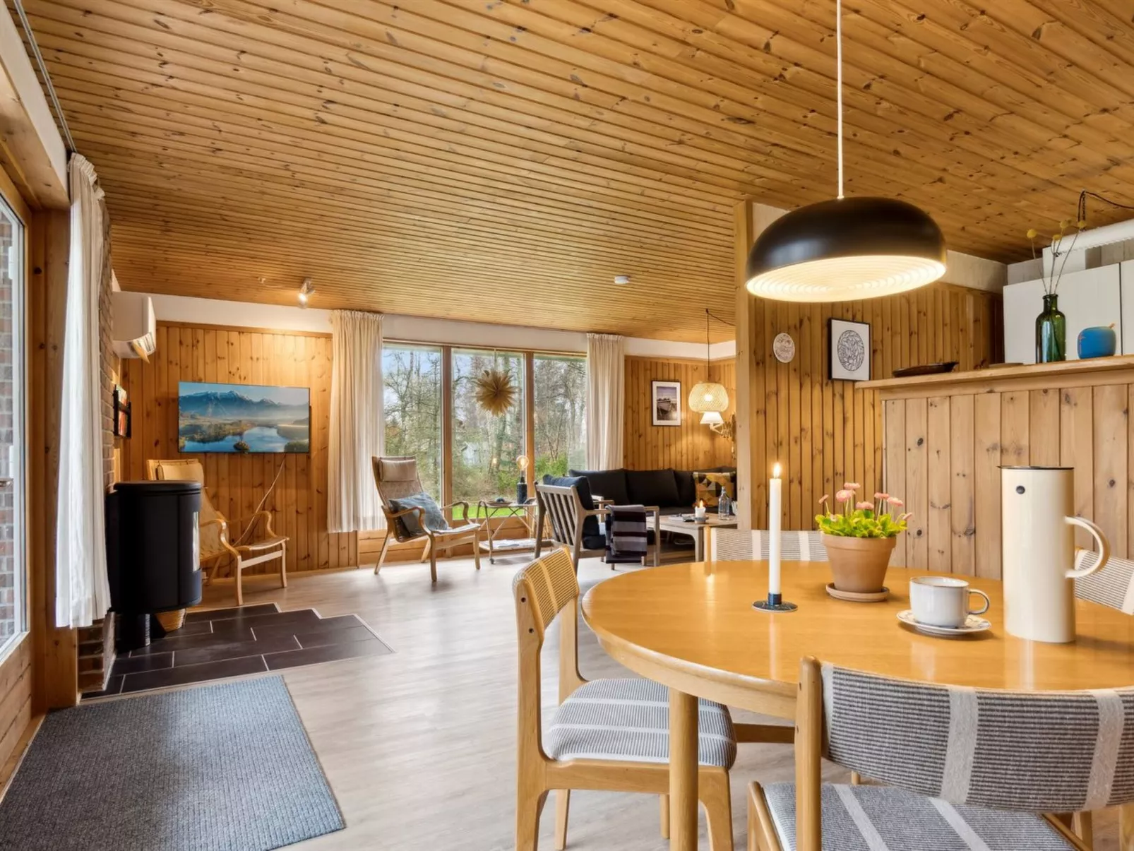 "Sofja" - 175m to the fjord-Inside