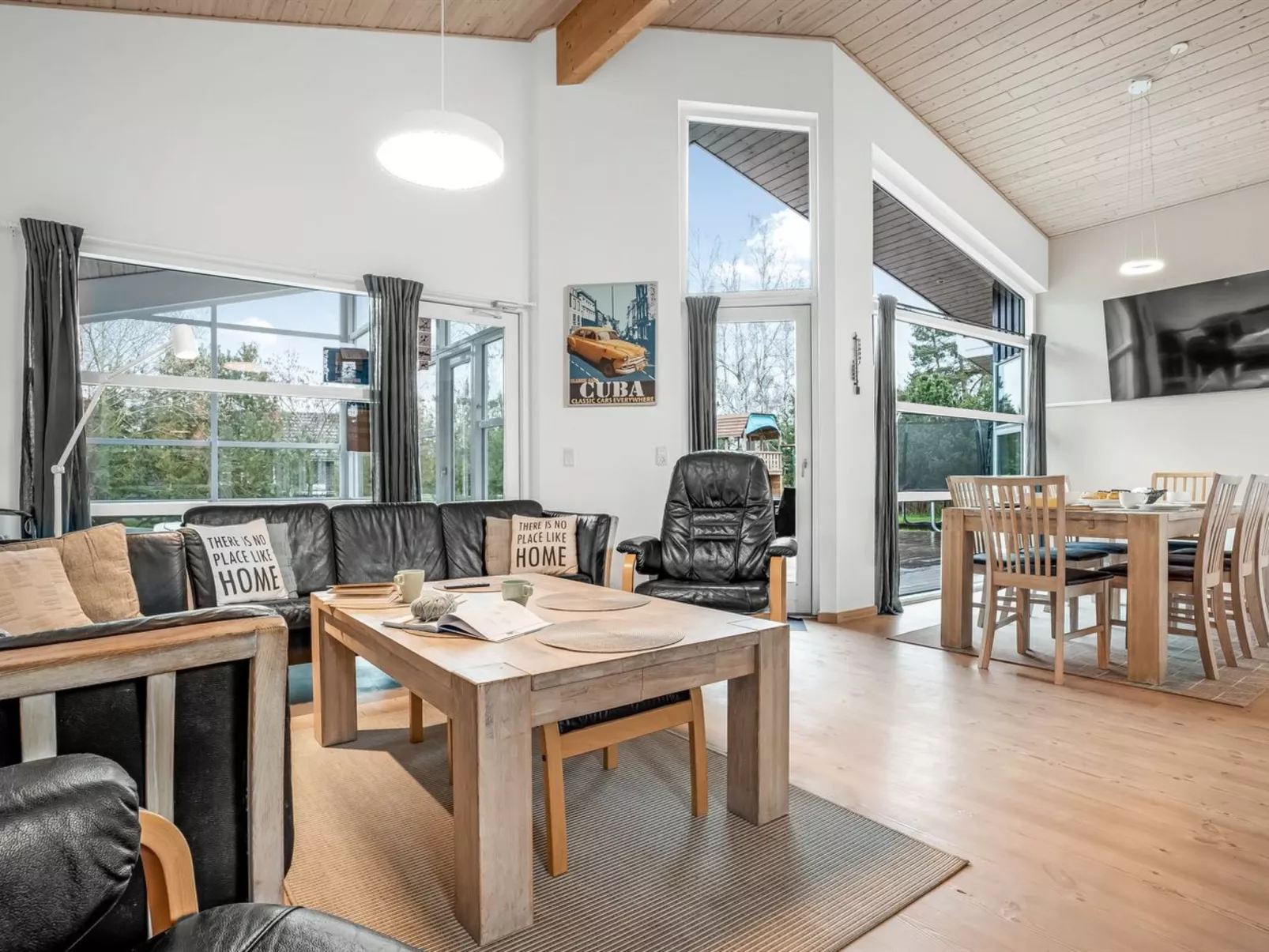 "Helena" - 700m from the sea-Inside