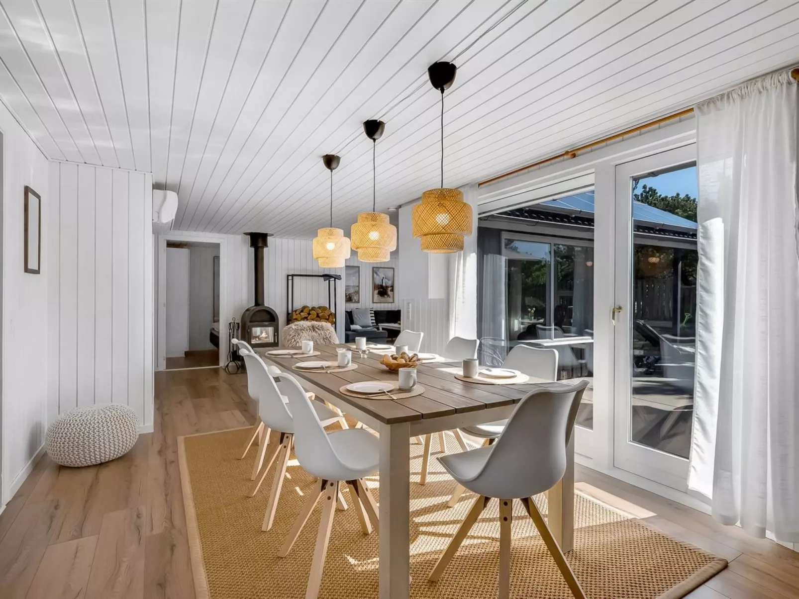 "Allen" - 1km from the sea-Inside