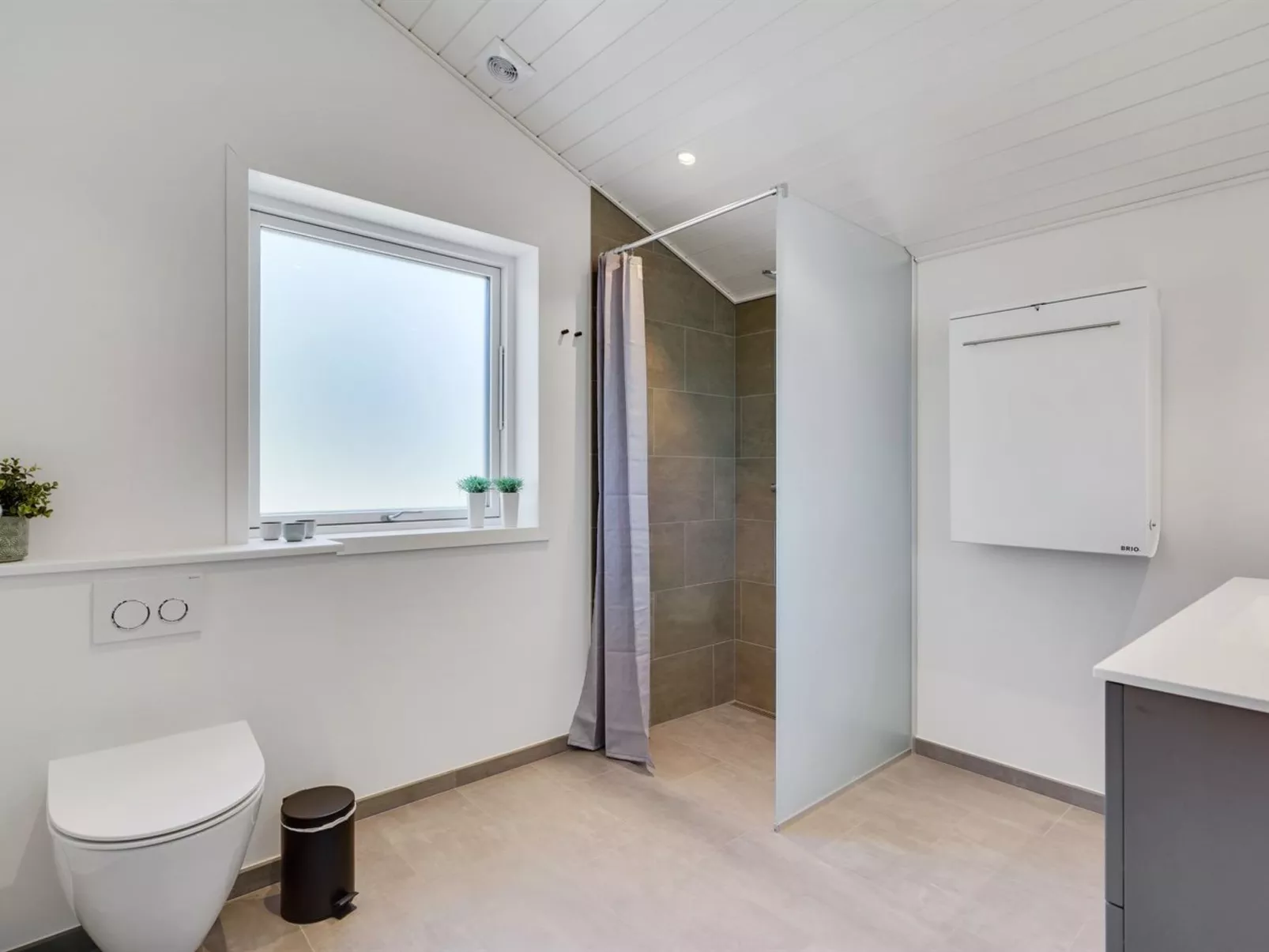 "Ingobald" - 1.5km from the sea-Inside