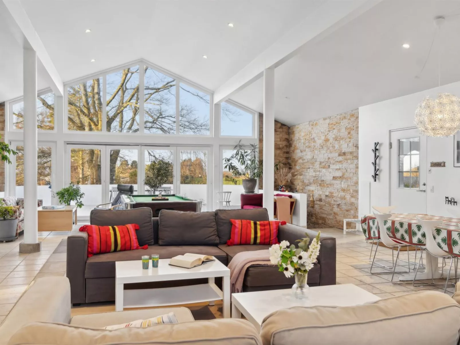 "Mikkeline" - 575m to the fjord-Dedans