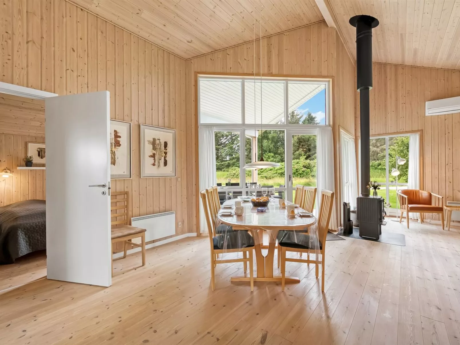 "Aurelie" -  from the sea-Inside