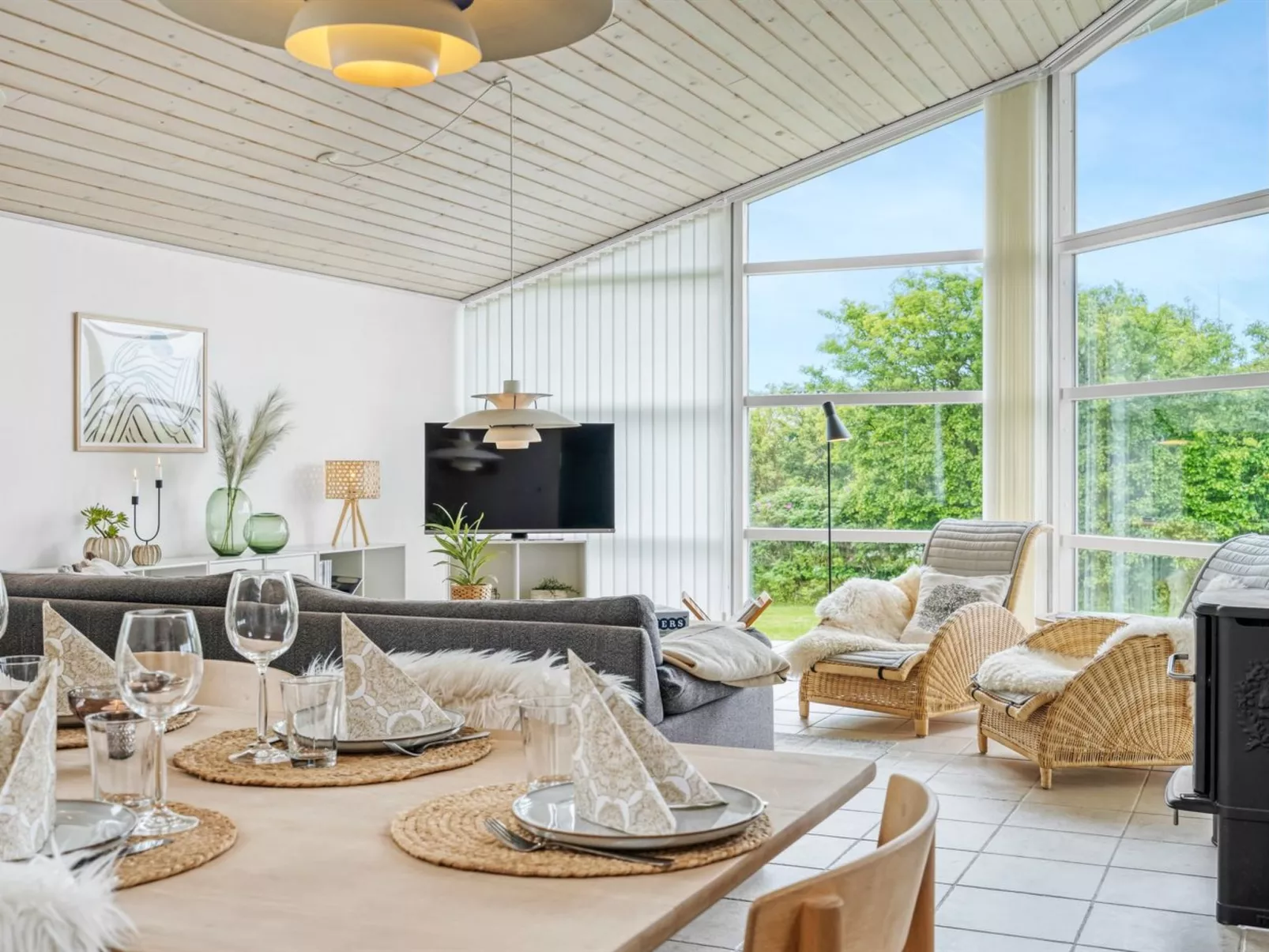 "Gedda" -  from the sea-Inside