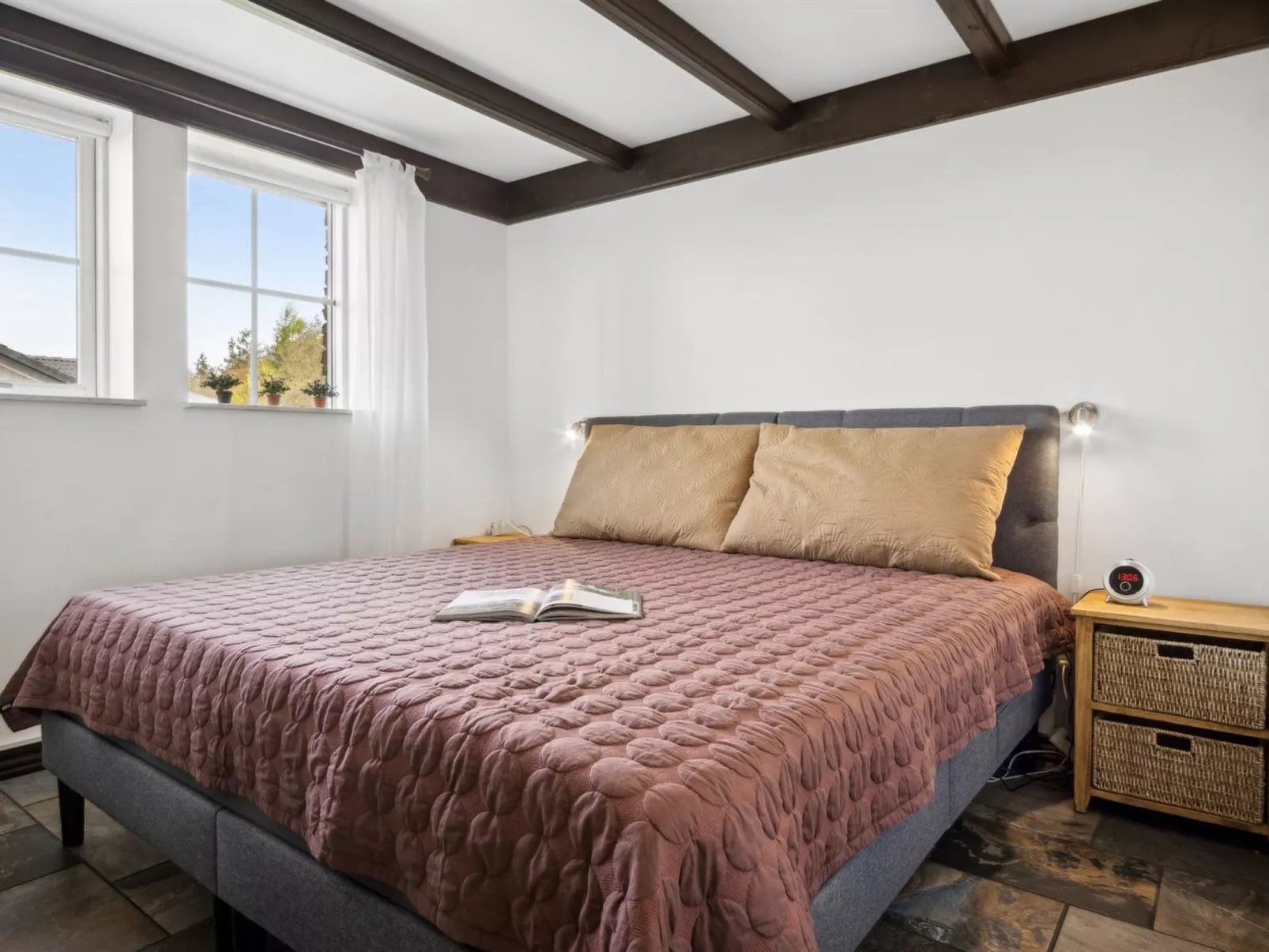 "Sippora" - 29km from the sea-Inside