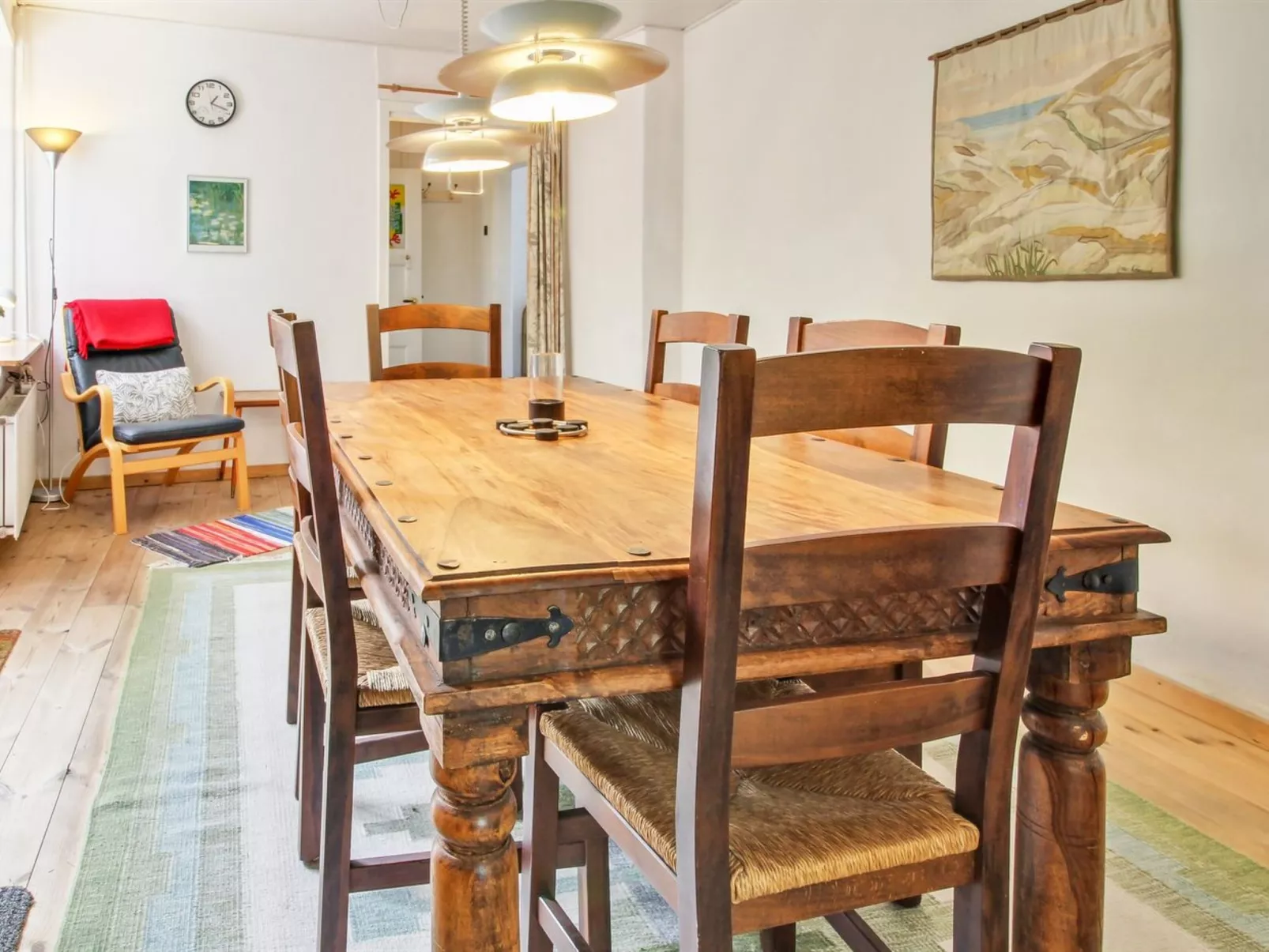 "Kiri" - 24km from the sea-Inside