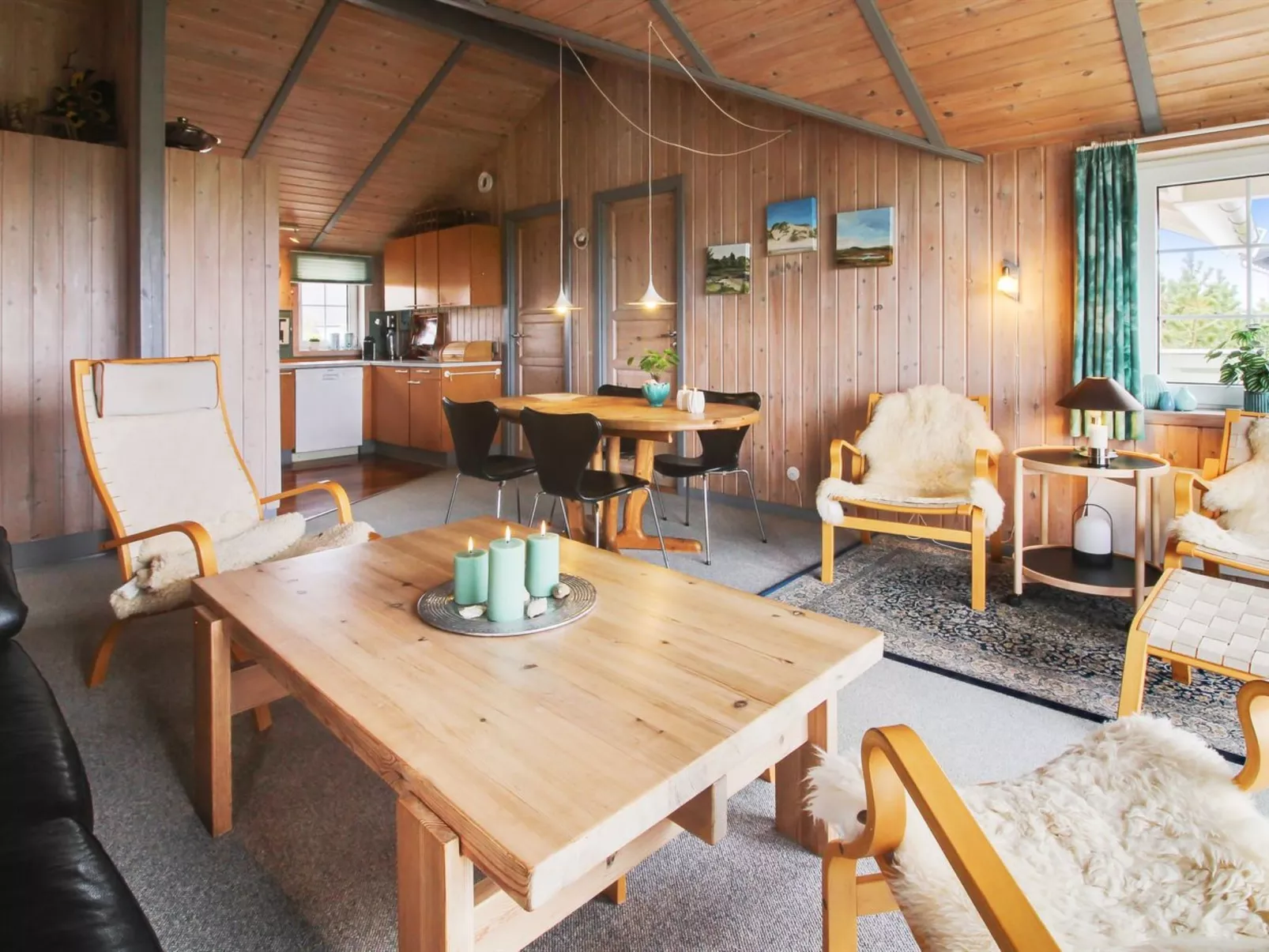 "Frithger" - 250m from the sea-Drinnen