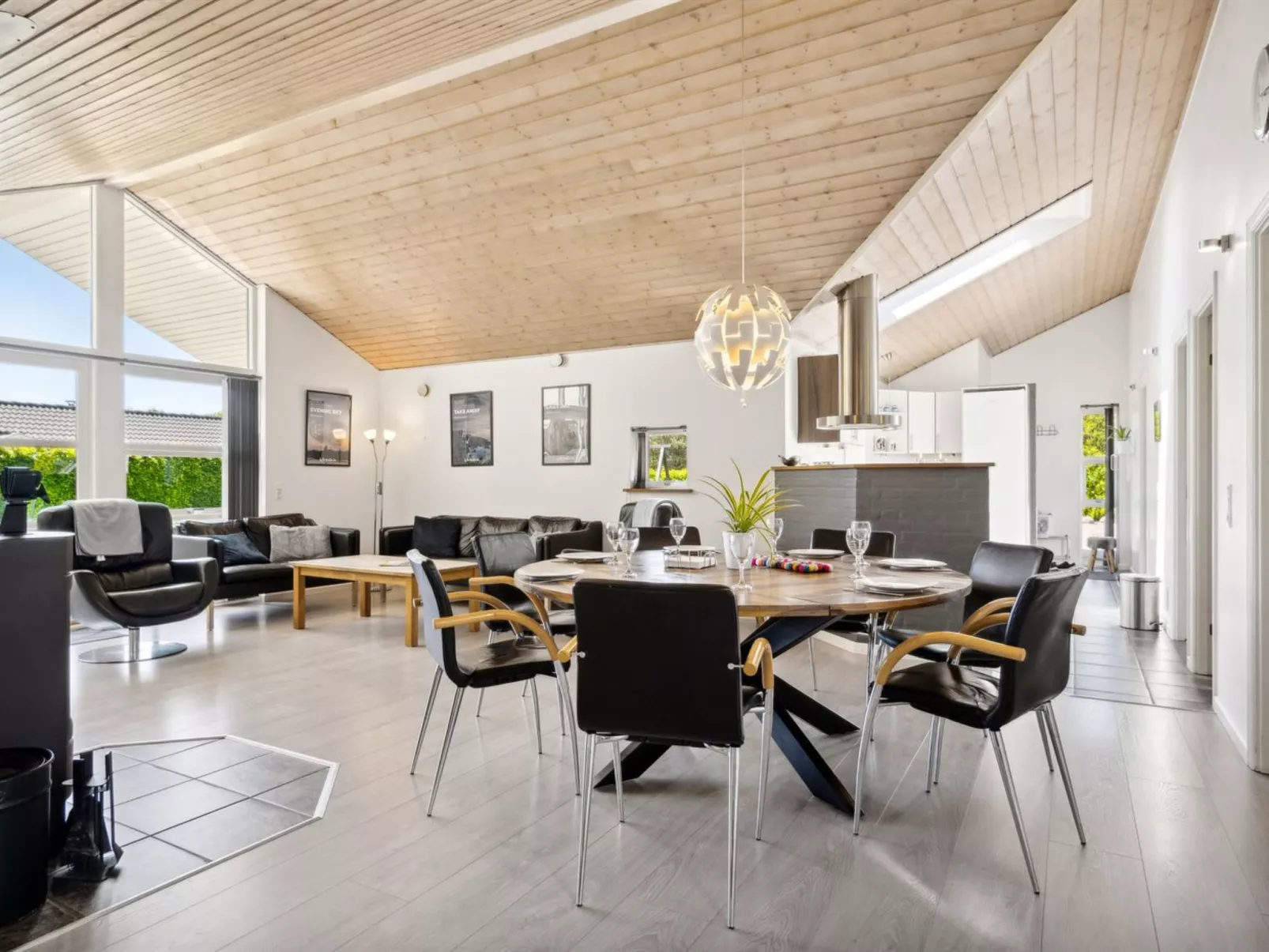 "Gunva" - 30km from the sea-Dedans