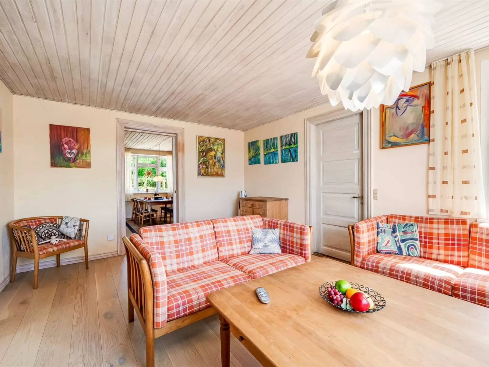 "Kajsa" - 6km from the sea-Dedans