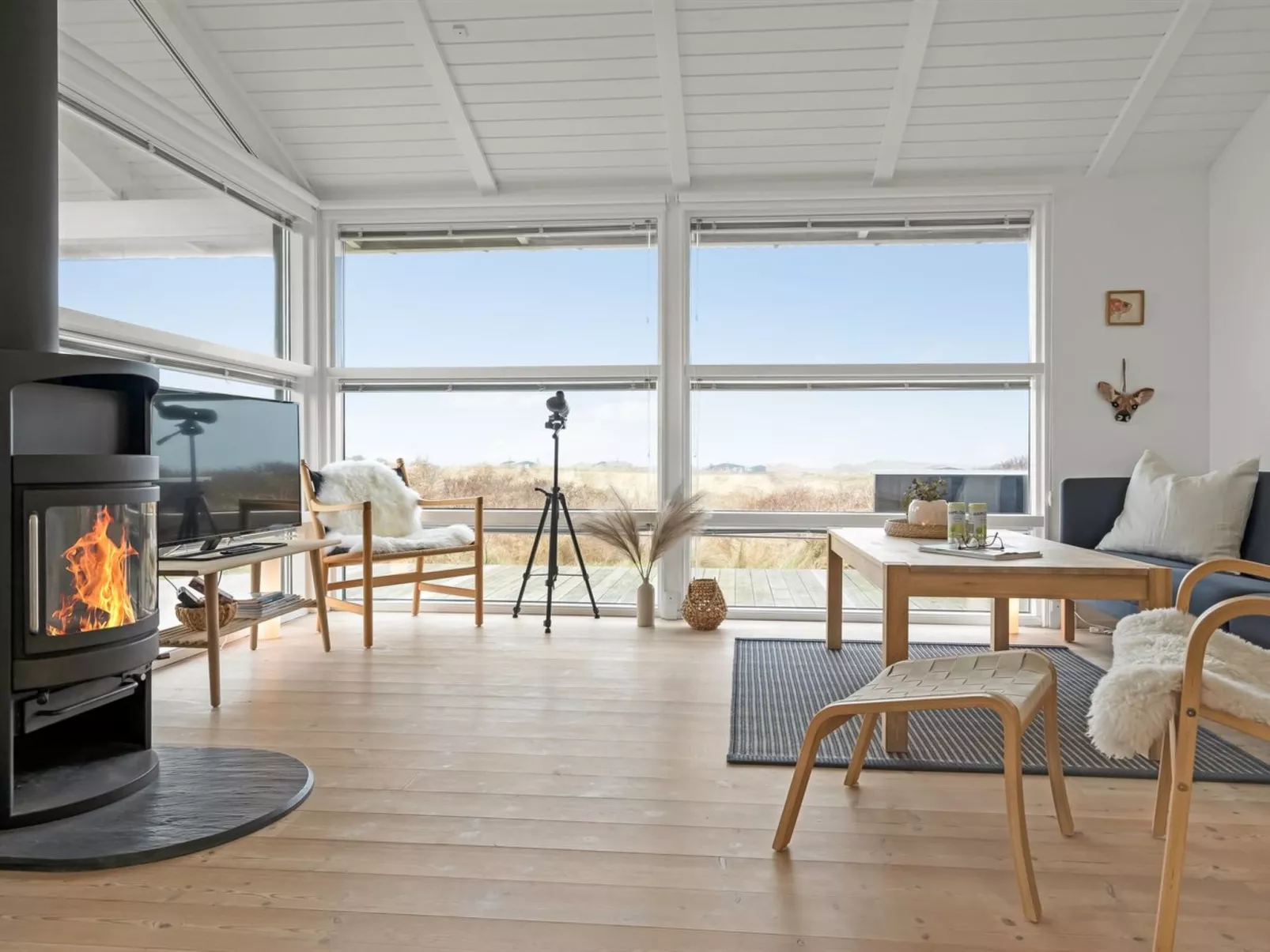 "Nuka" - 400m from the sea-Dedans