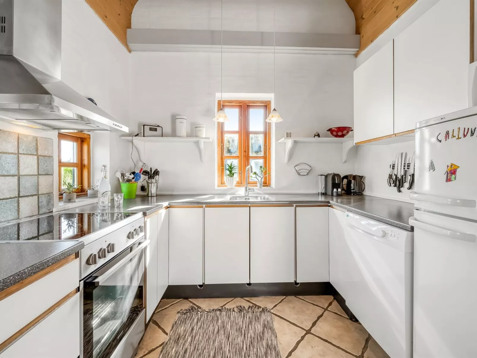 "Arlina" - 600m from the sea-Inside