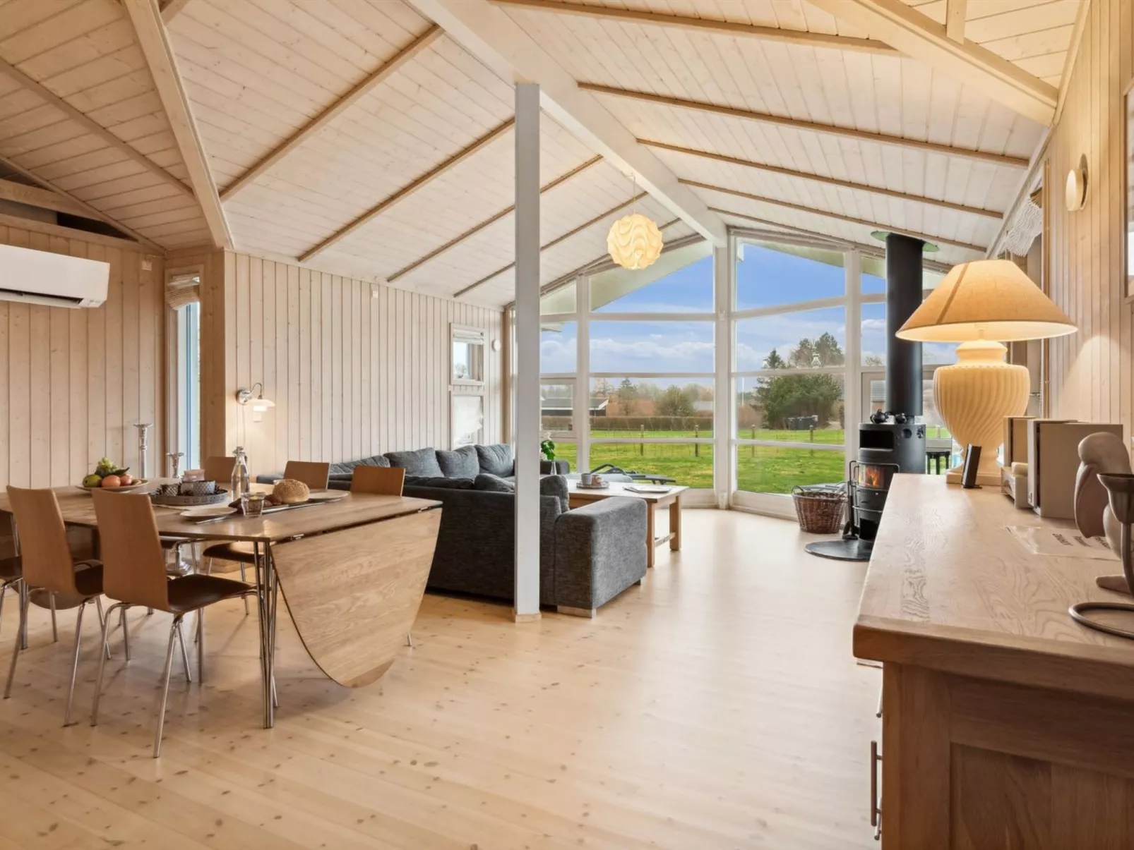 "Ilsi" - 275m from the sea-Inside