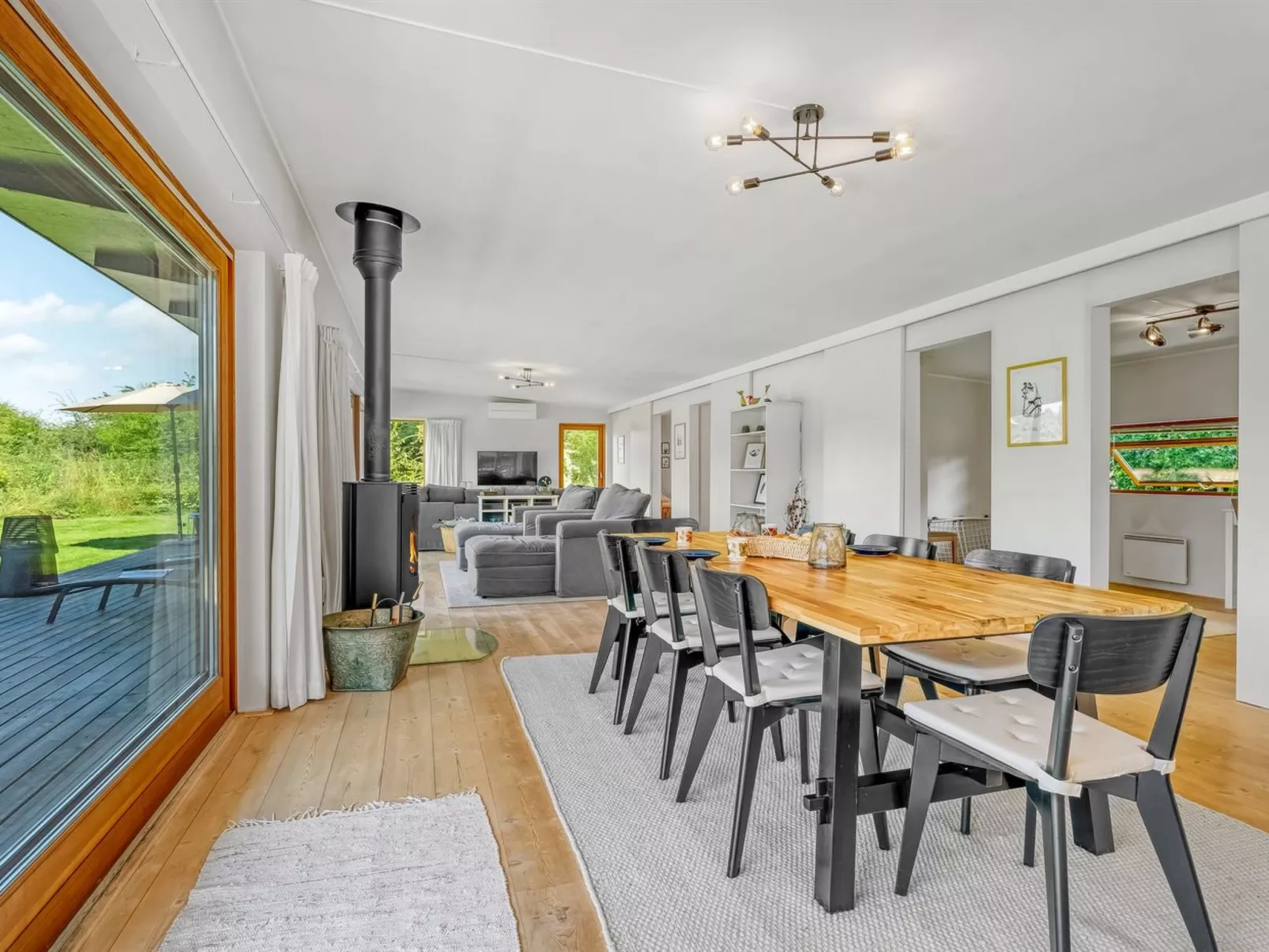 "Nielsigne" - 1.3km from the sea-Drinnen