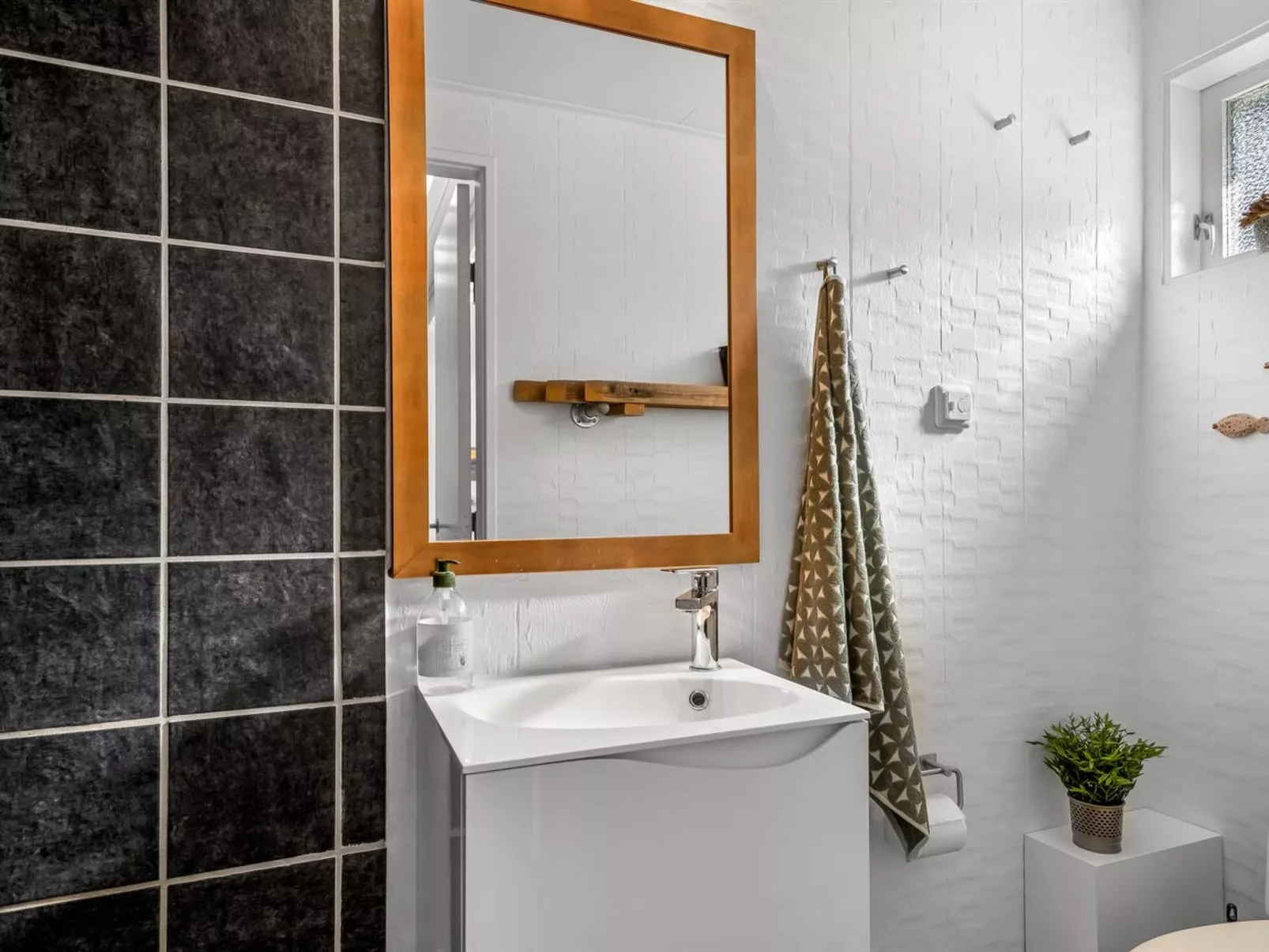 "Josina" - 1.3km from the sea-Drinnen