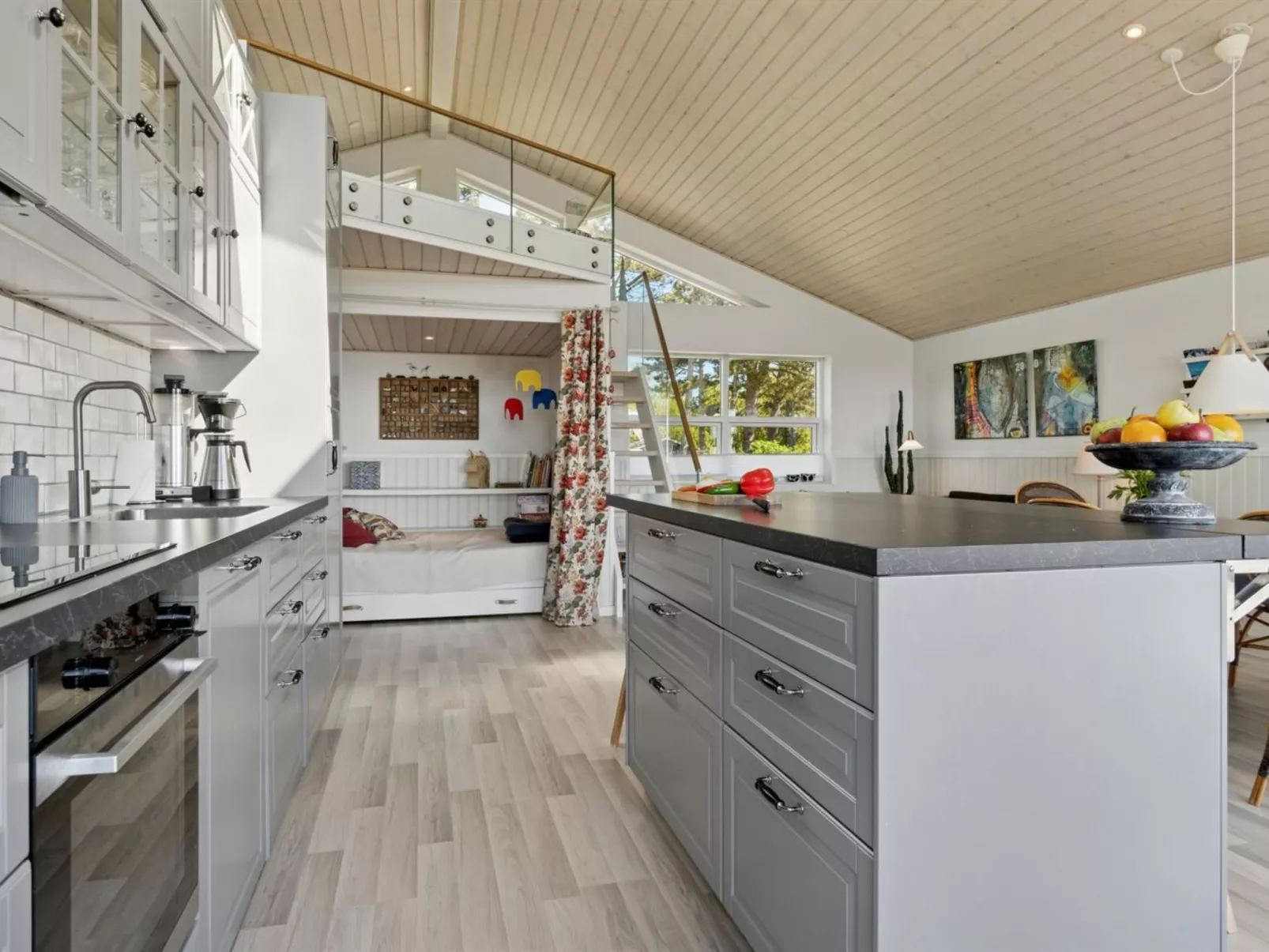 "Hening" - 50m from the sea-Drinnen