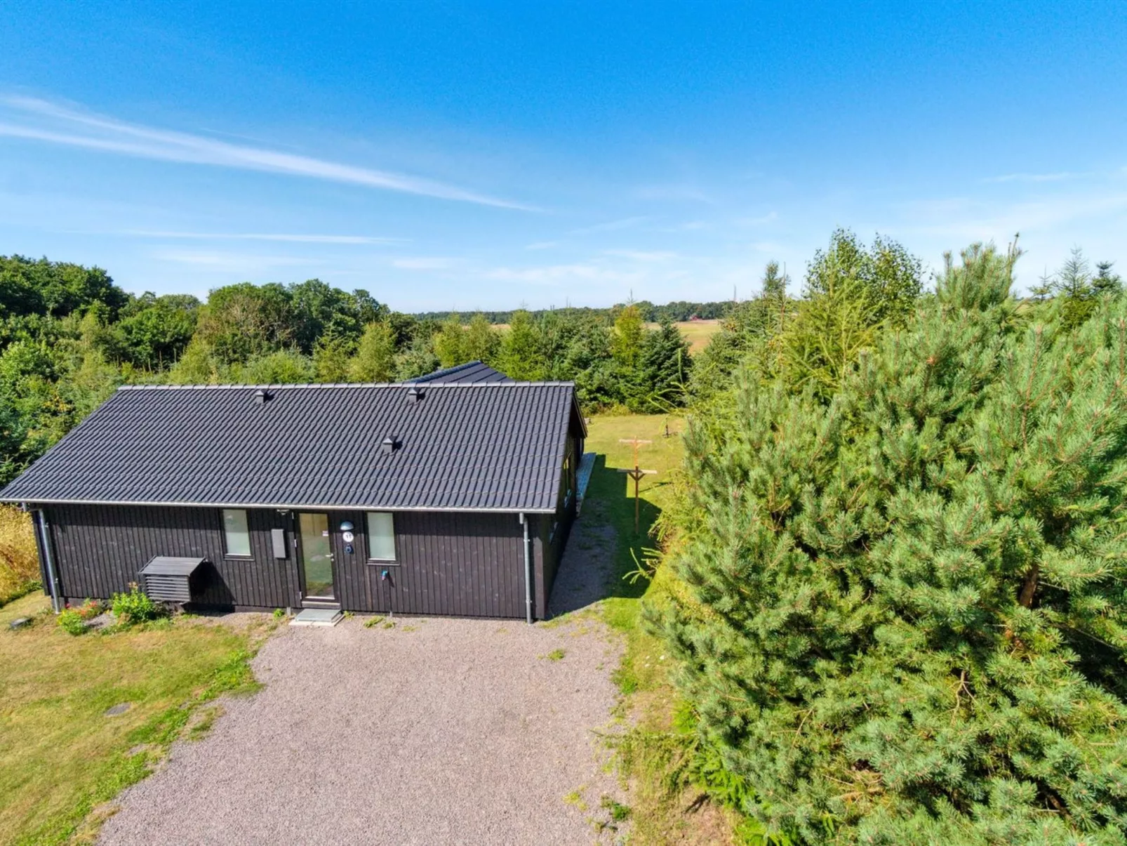 "Kristiarn" - 1.1km from the sea-Outside