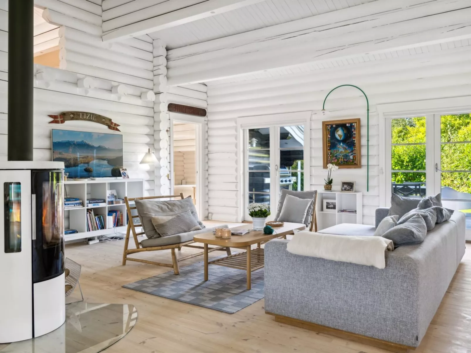 "Sighfrith" - 1.4km from the sea-Inside