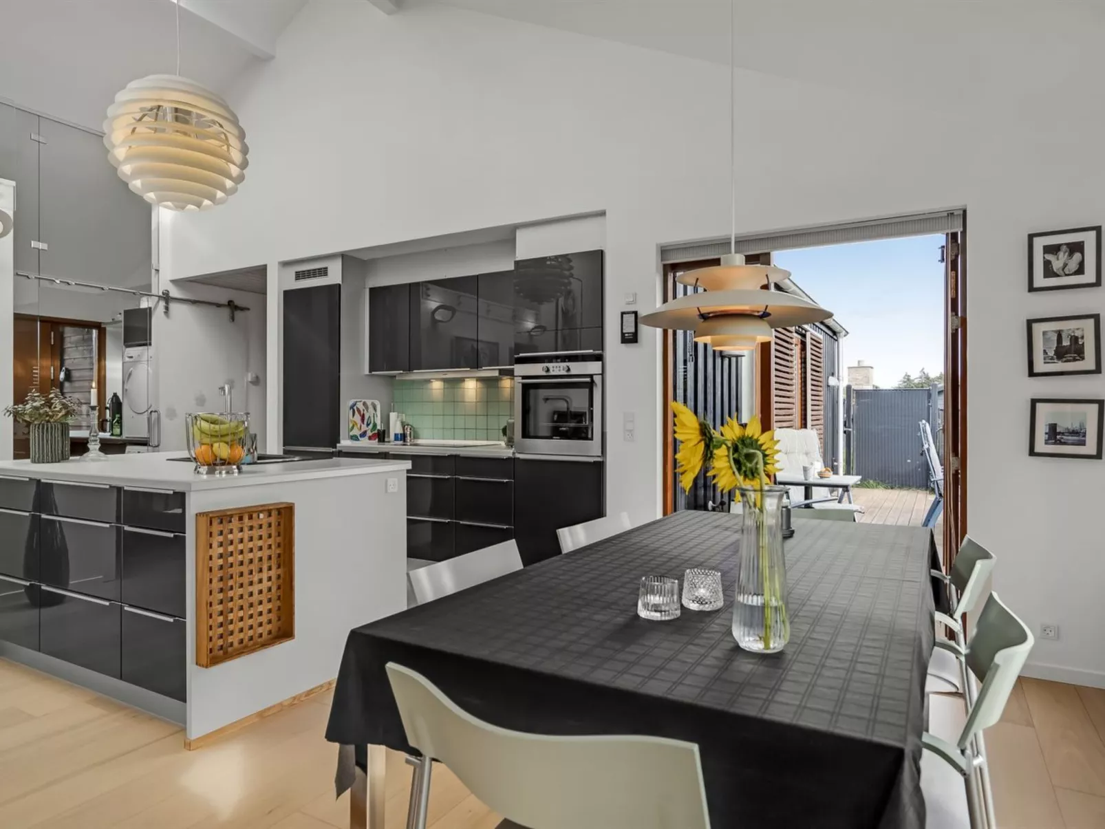 "Algeth" - 758m from the sea-Drinnen