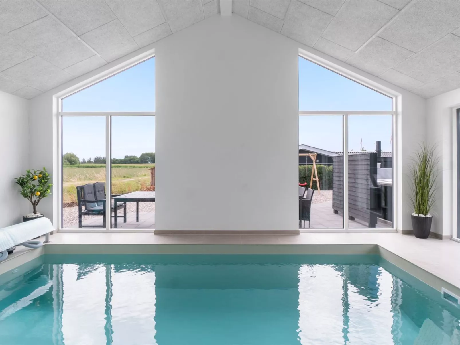 "Christian" - 600m from the sea-Outside