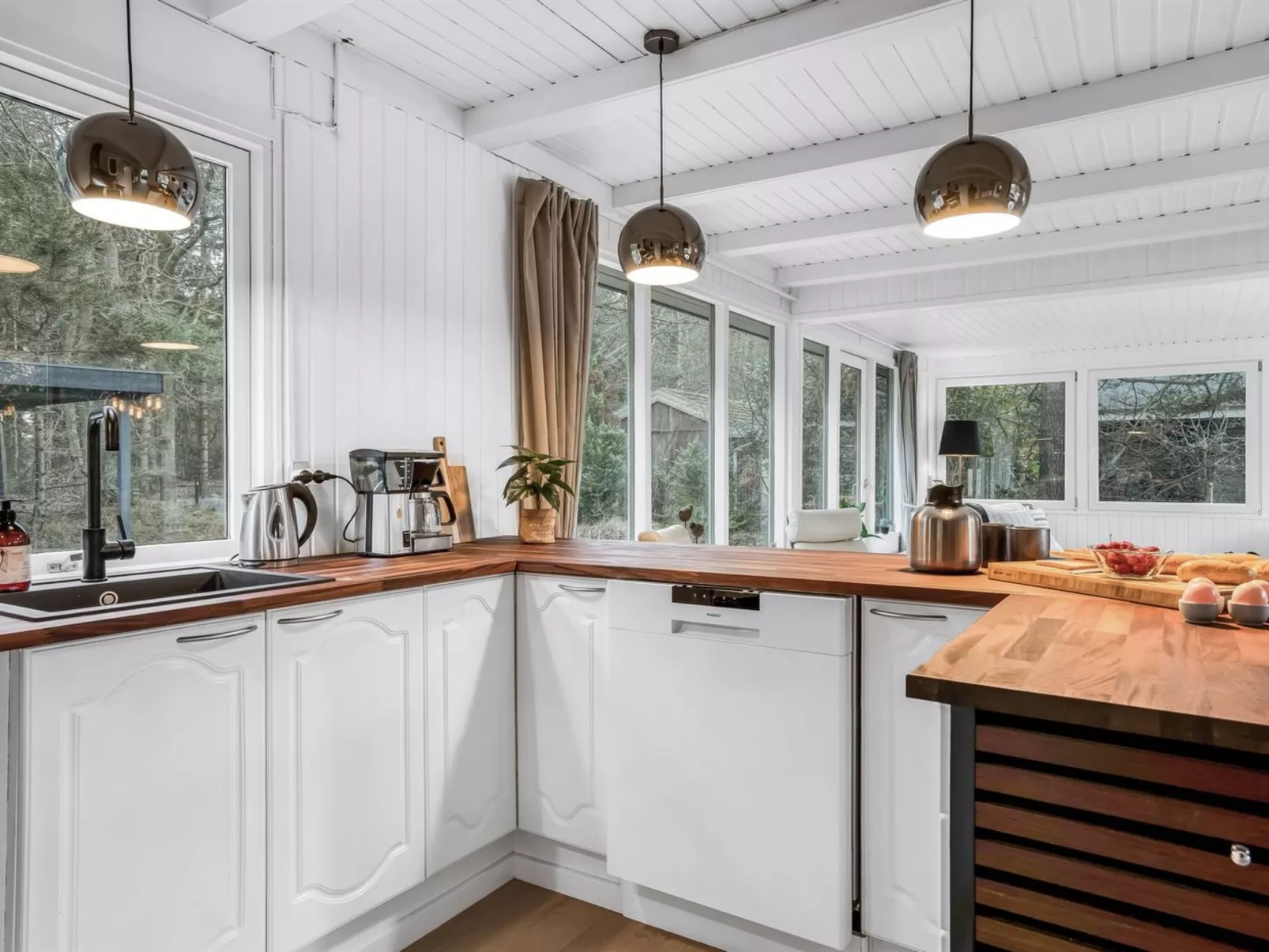 "Gunnil" - 400m from the sea-Drinnen